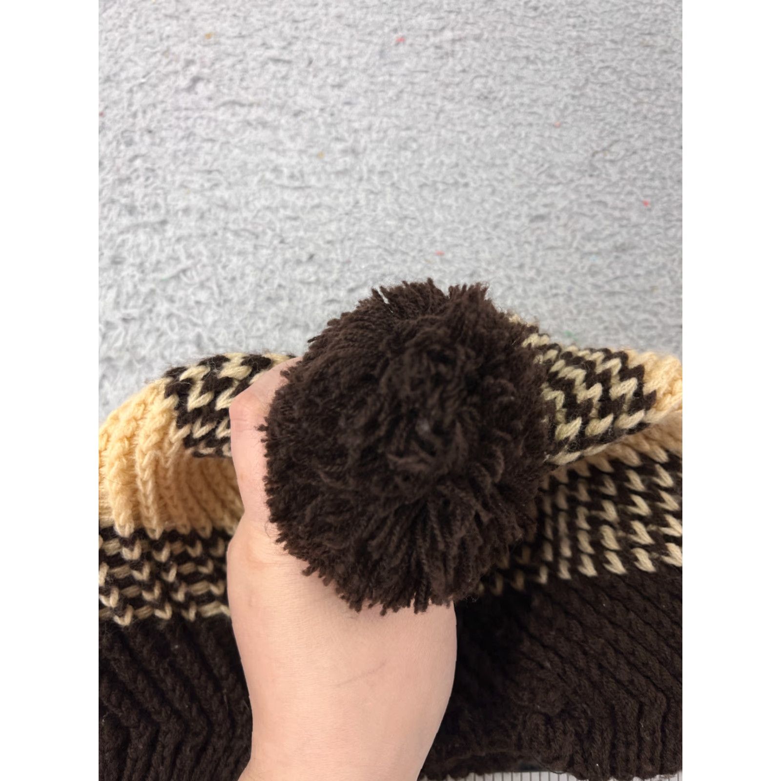 Vintage Beanie Toque Adult One Size Brown Ivory Stripe Knit 100% Acrylic Snow Ski Pom Hat Size ONE SIZE - 3 Thumbnail