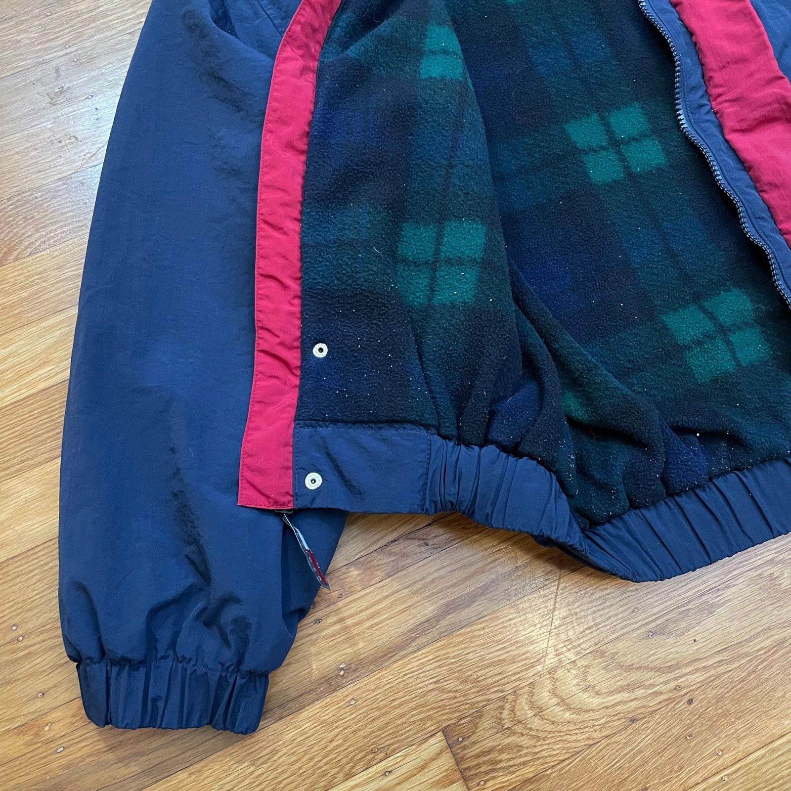Tommy Hilfiger VTG Tommy Hilfiger Windbreaker Jacket - SIze M Size US M / EU 48-50 / 2 - 11 Thumbnail