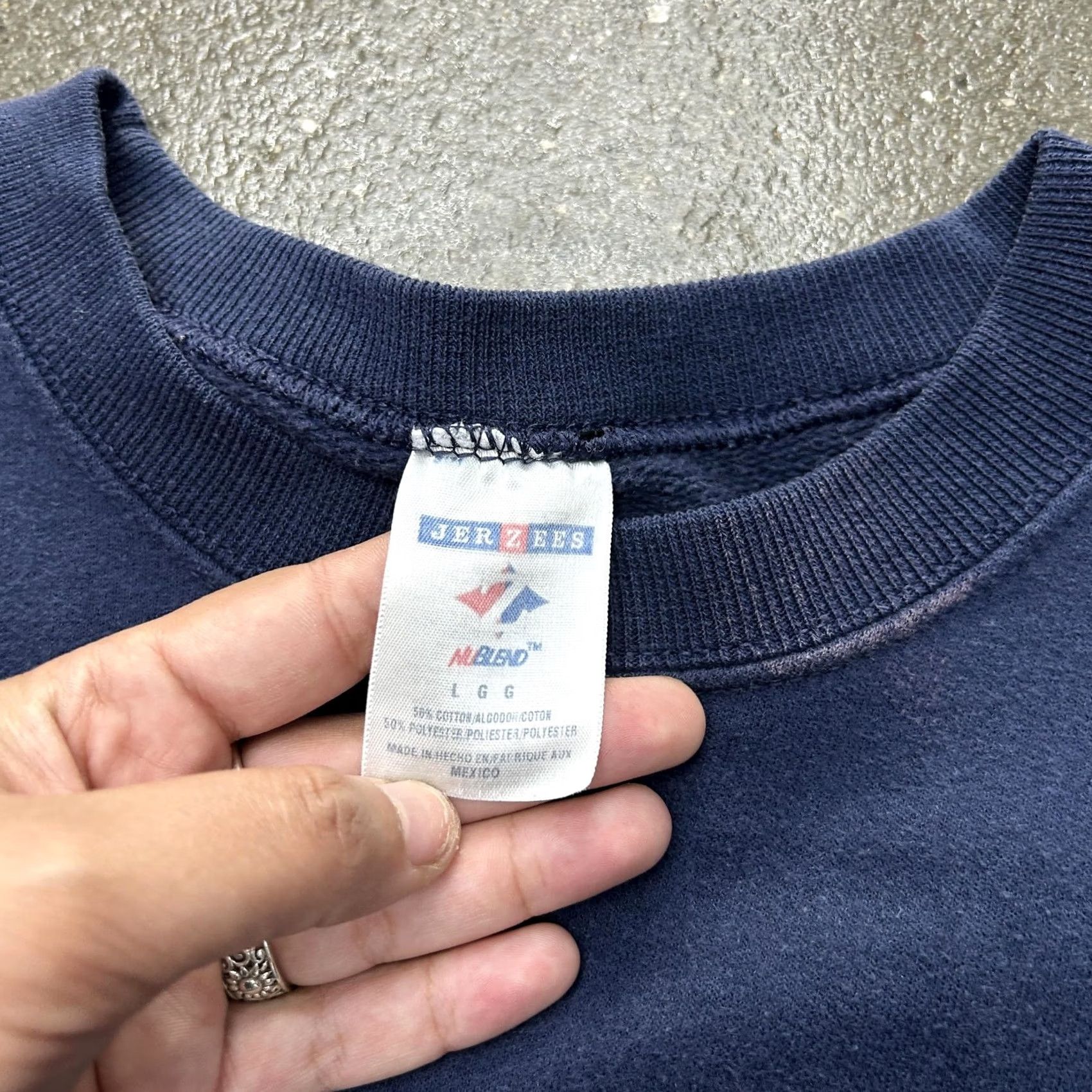 Jerzees VINTAGE Paris Las Vegas Embroidered Crewneck Sweatshirt L Blue Mens Pullover Size US L / EU 52-54 / 3 - 5 Thumbnail