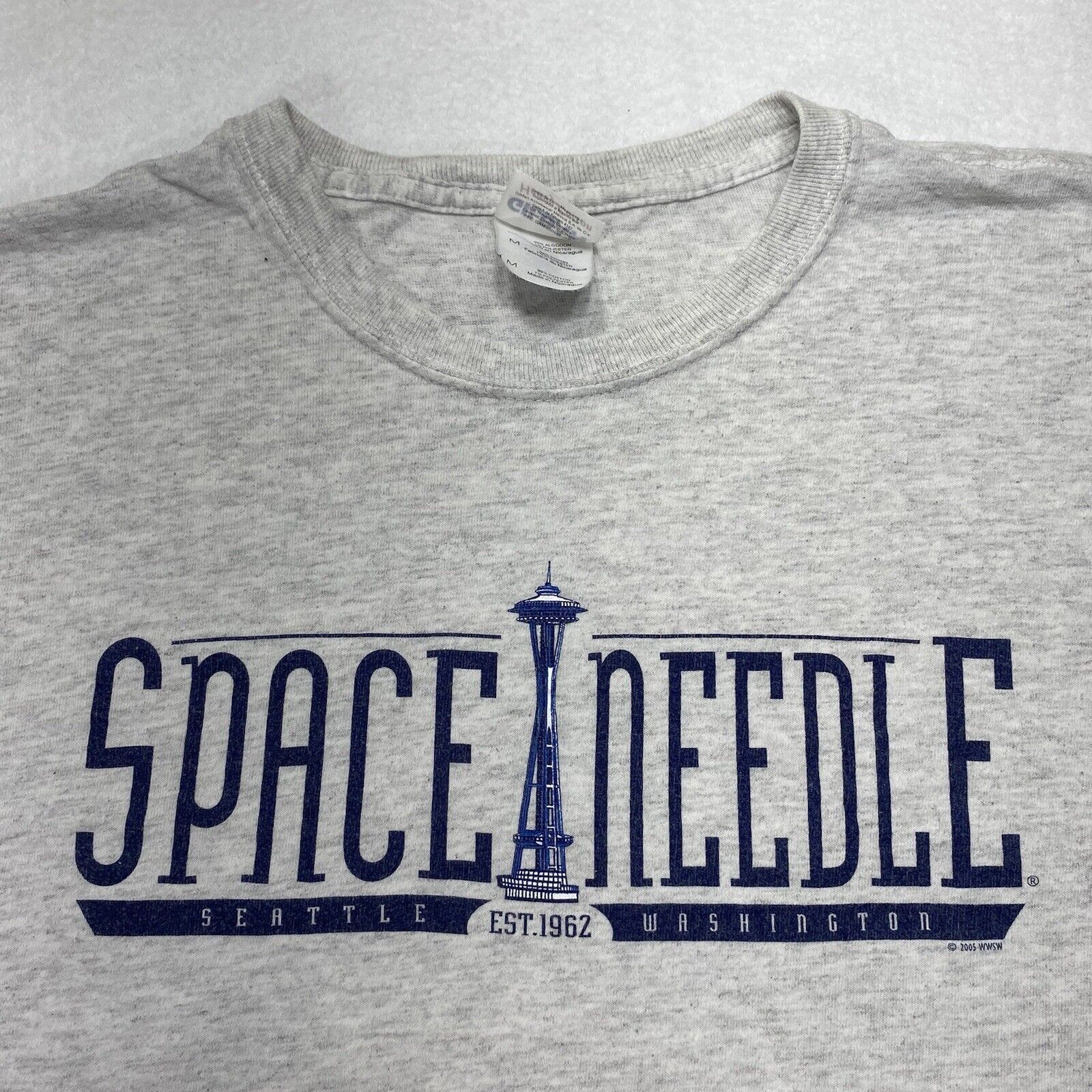 Gildan Seattle Washington Space Needle White Graphic T Shirt Size US M / EU 48-50 / 2 - 2 Thumbnail