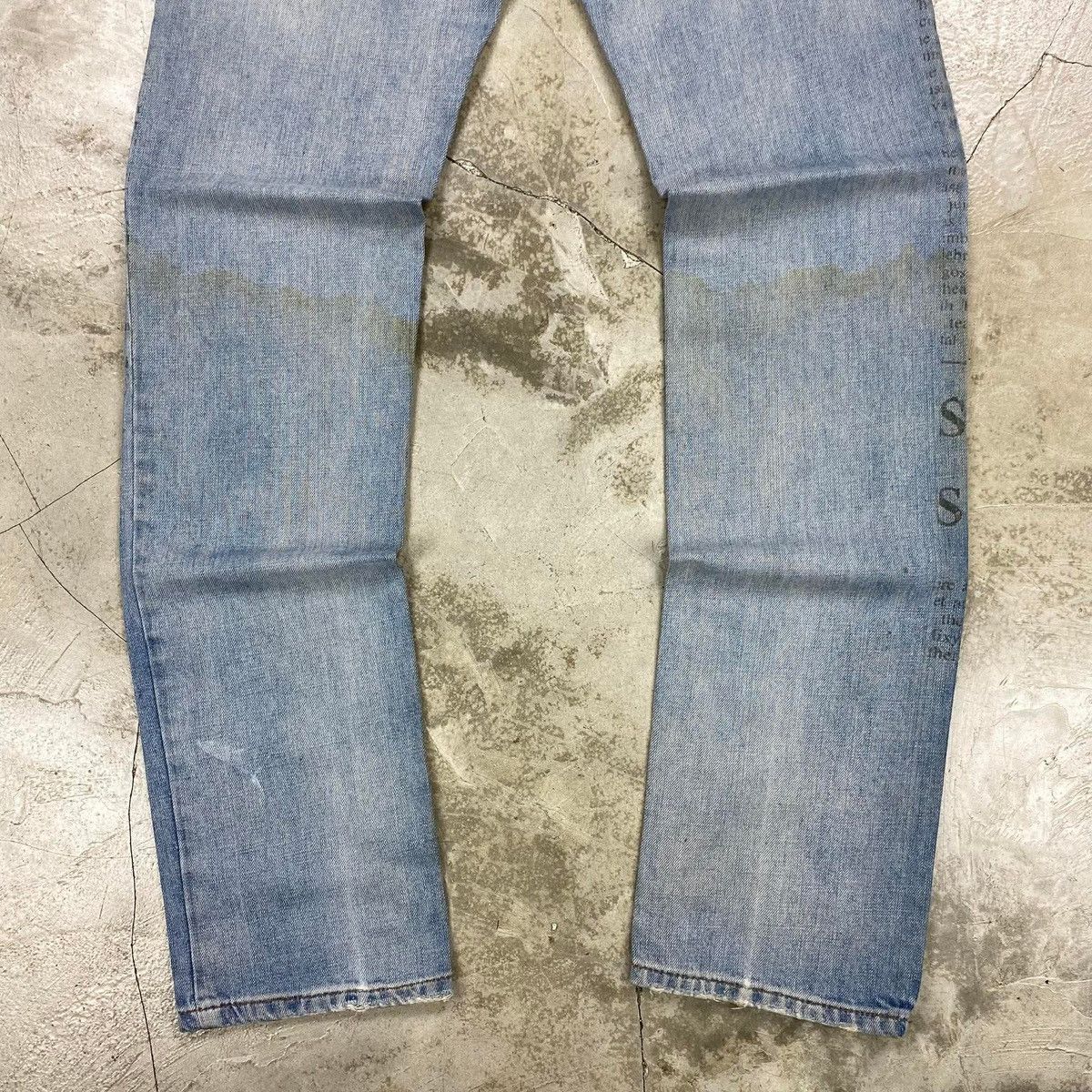 John Galliano News Paper Print Distressed Jeans Size US 32 / EU 48 - 15 Thumbnail