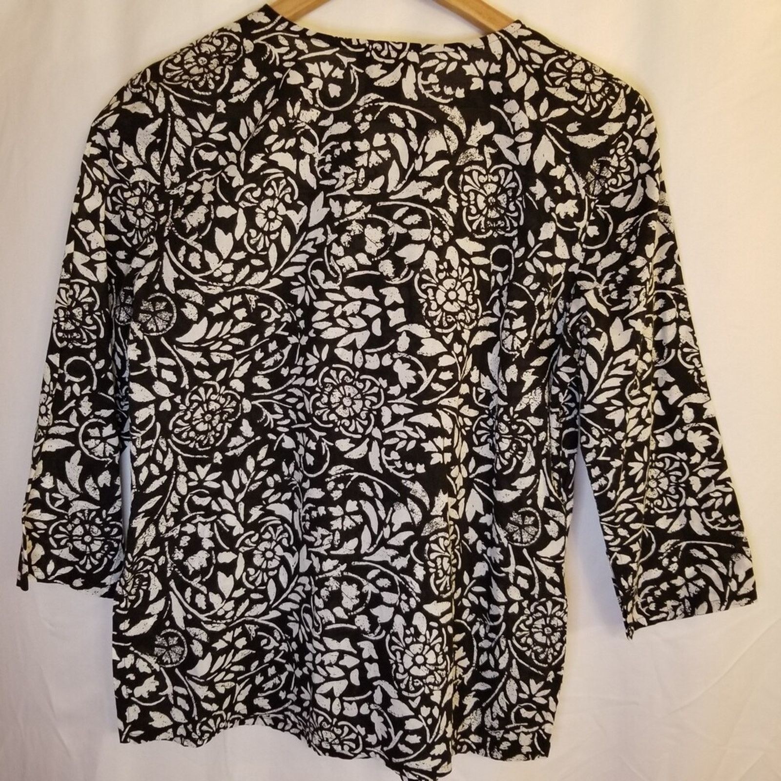 Ralph Lauren Ralph Ralph Lauren Black White Floral Pattern blouse M Med Size M / US 6-8 / IT 42-44 - 4 Thumbnail