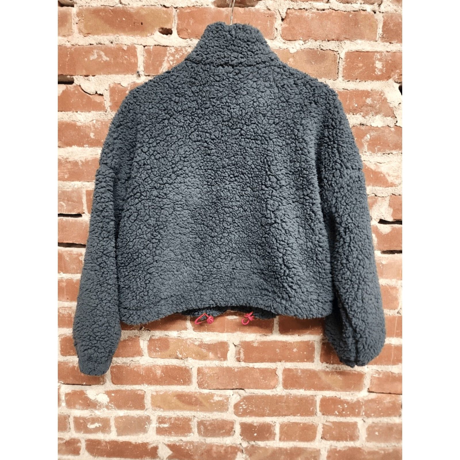 Urban Outfitters Urban Outfitters Hooded Crop Zip-Up Jacket Shirt Womens Small Gray Sherpa Hoodie Full Zip Size S / US 4 / IT 40 - 3 Thumbnail