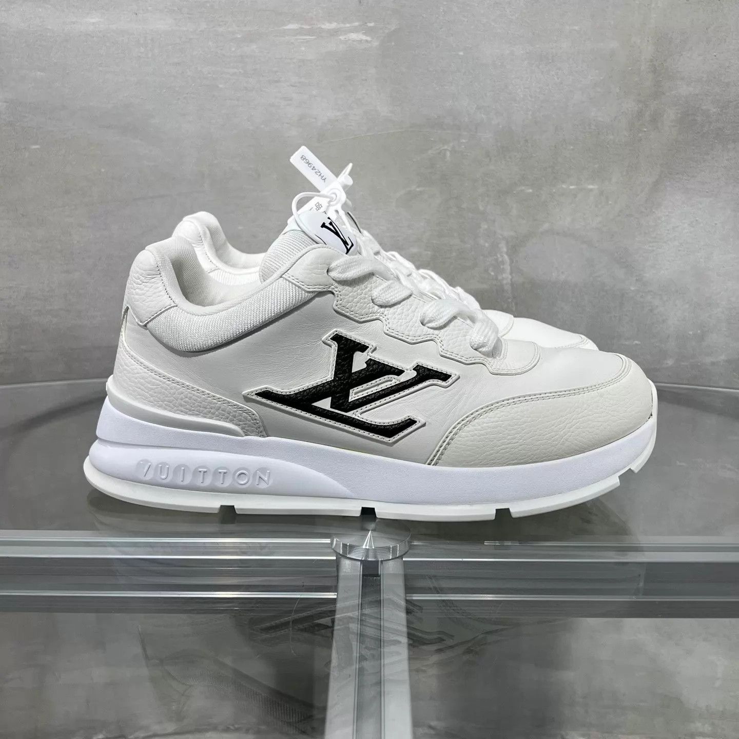 Louis Vuitton LV 25 New Classic White Sneaker UK7 41 Size US 8 / EU 41 - 4 Thumbnail