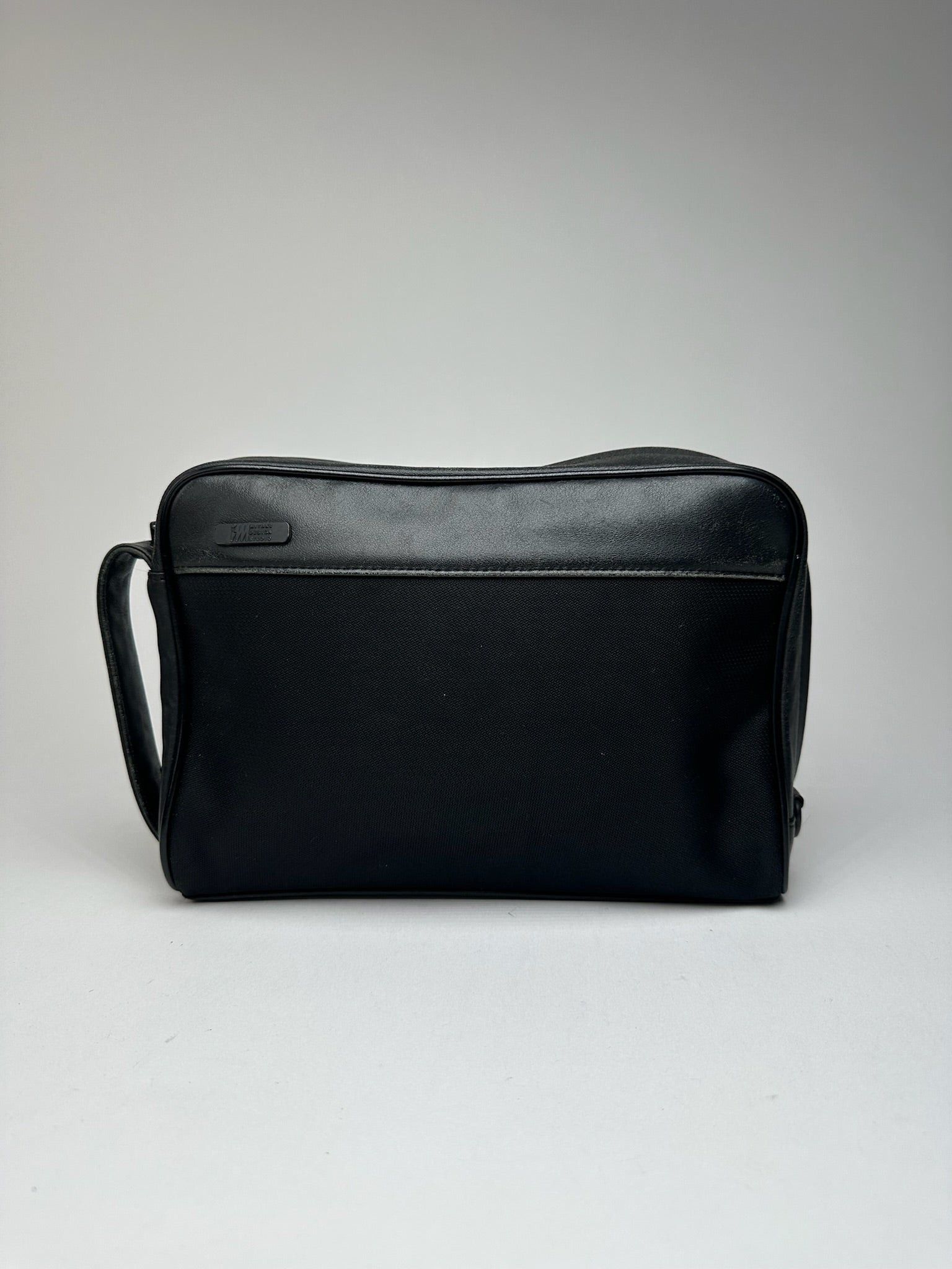 Issey Miyake Vintage Clutch Black Size ONE SIZE - 1 Thumbnail