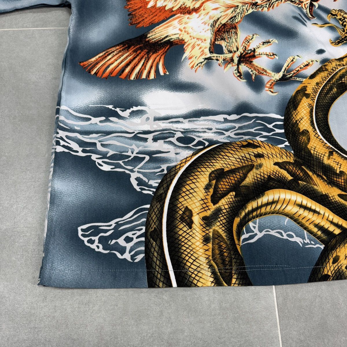 Japanese Brand × Vintage Guo Zhi Ting Dragon Eagle Aloha Hawaiian Button Shirt Size M Size US M / EU 48-50 / 2 - 15 Thumbnail