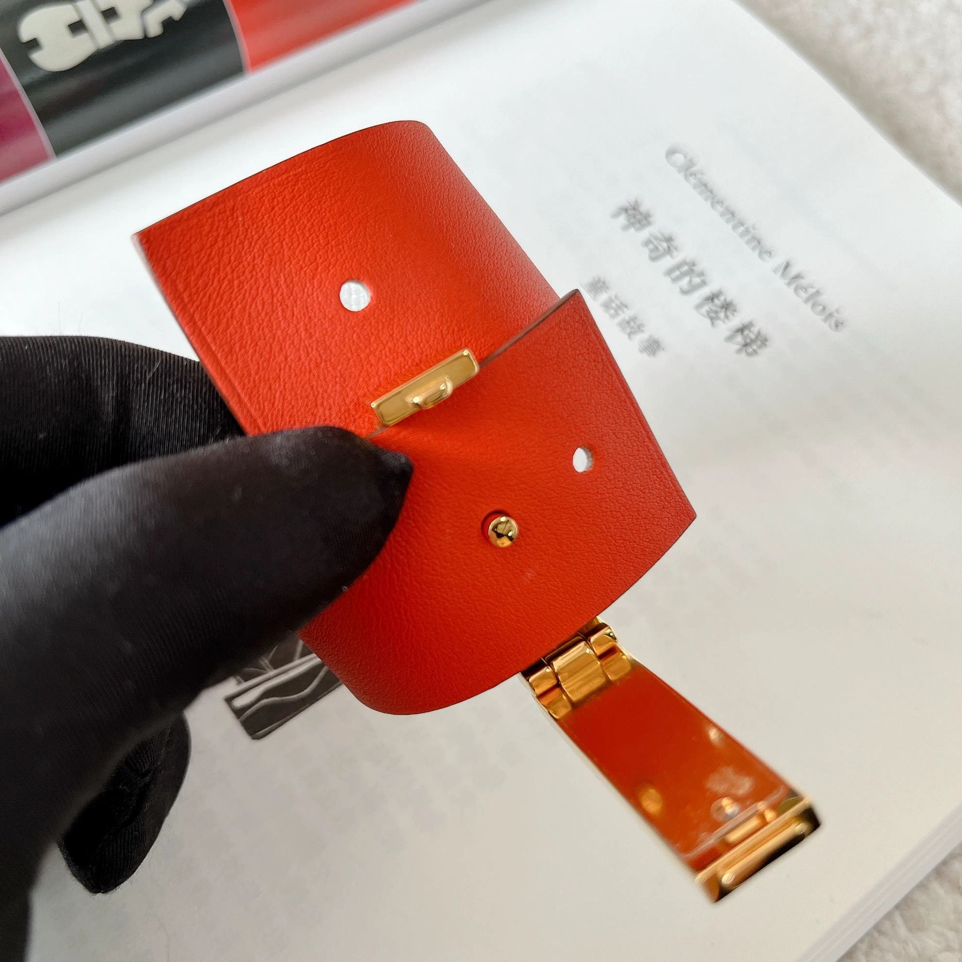 Hermes Hermes Red Bracelet R Stamp 9723 Size ONE SIZE - 5 Thumbnail