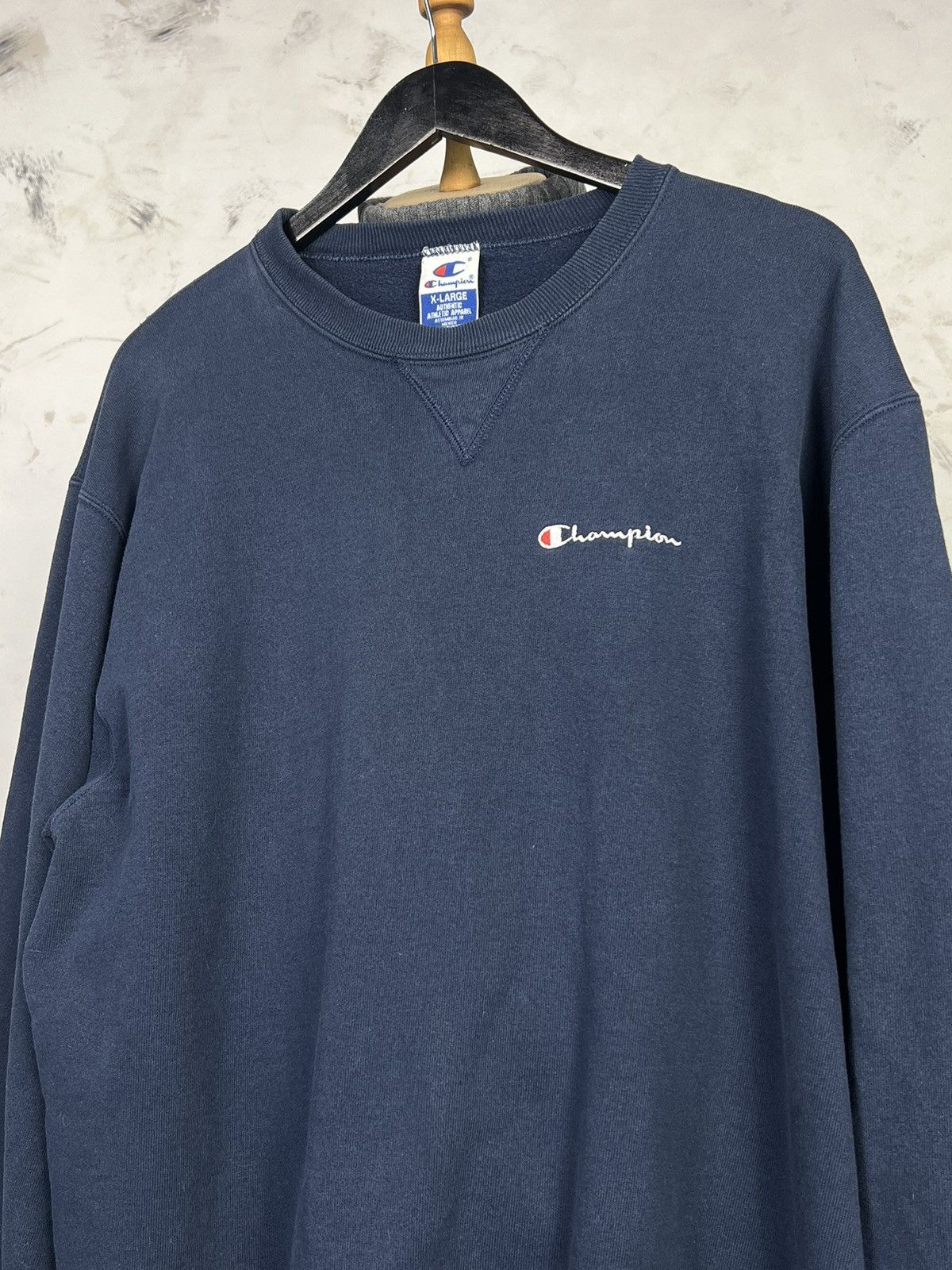 Champion Vintage Champion Crewneck Sweatshirt Size L - XL Size US XL / EU 56 / 4 - 2 Thumbnail