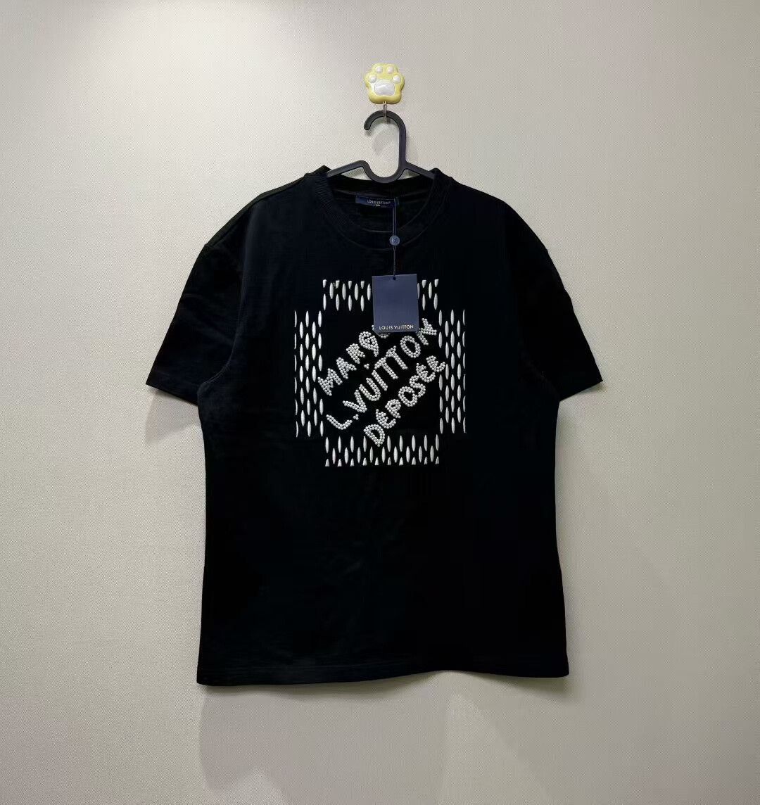 Louis Vuitton Louis Vuitton LV x Pharrell Pearl Logo Tee Size US L / EU 52-54 / 3 - 1 Thumbnail