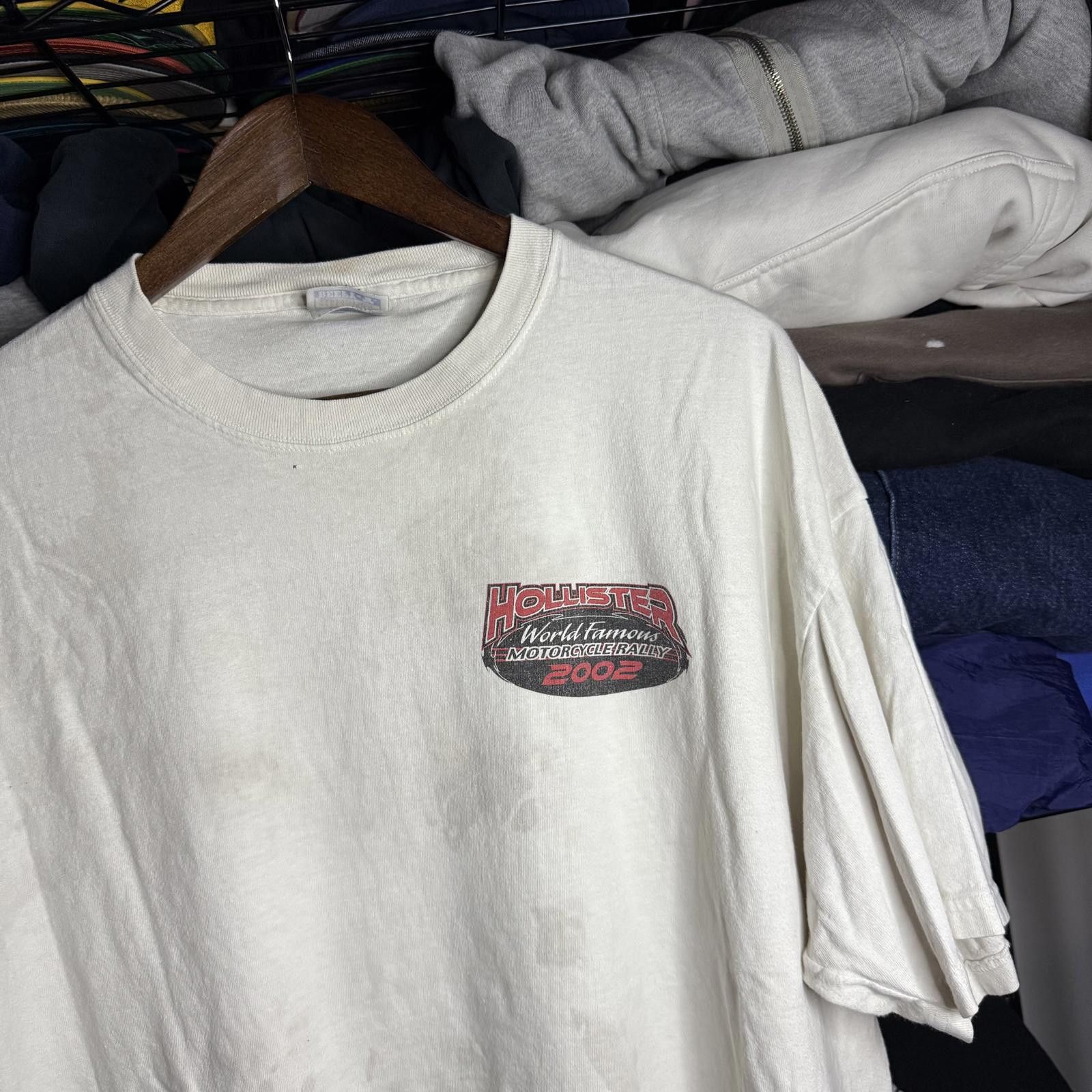 Hanes Hollister 2002 World Famous Motorcycle Rally T-Shirt Size US XL / EU 56 / 4 - 4 Thumbnail