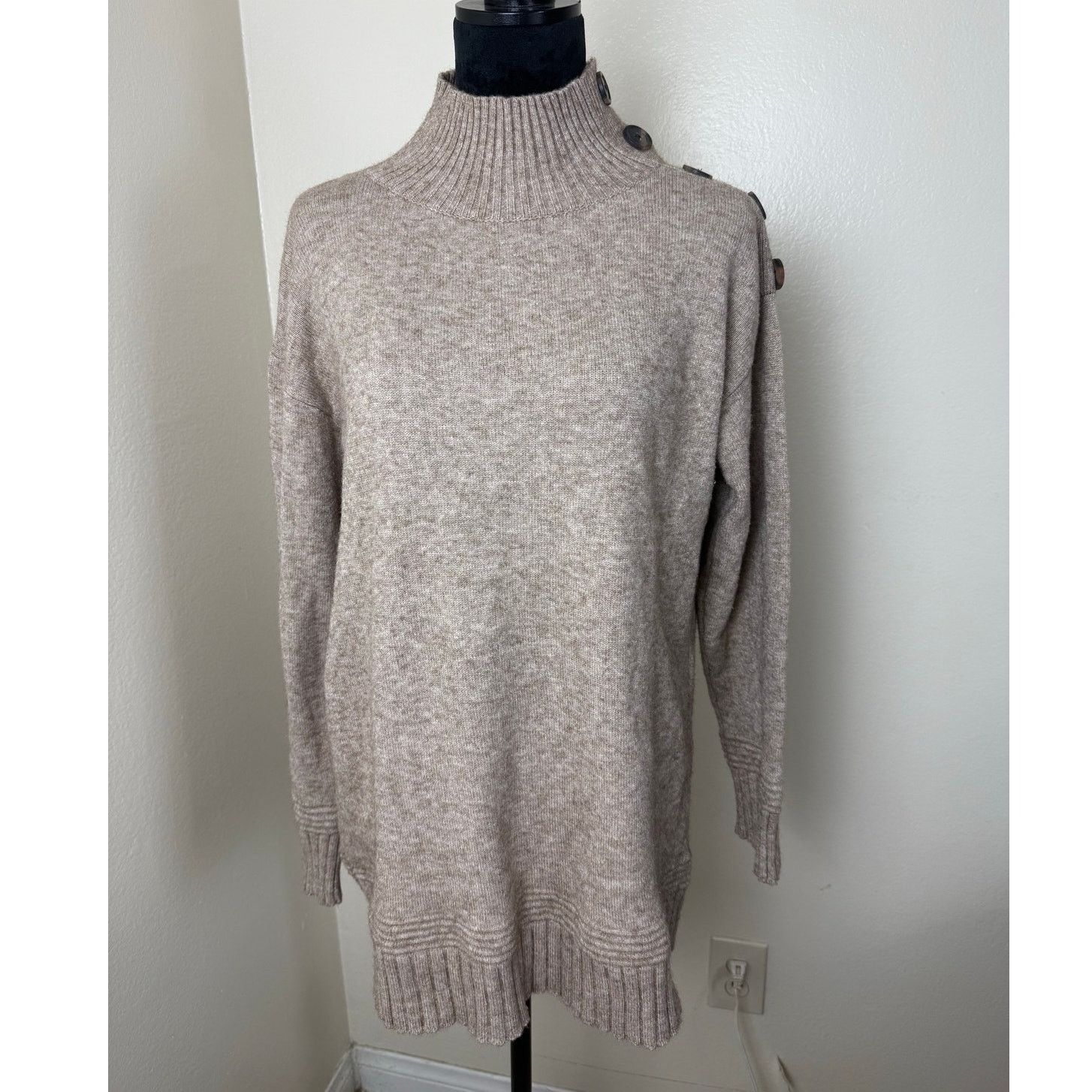 Anthropologie Anthropologie Oatmeal Mock Neck Margarita Tunic Sweater S Size S / US 4 / IT 40 - 12 Thumbnail