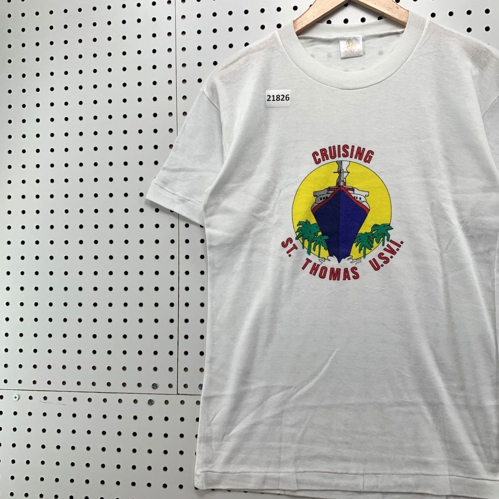 Fruit Of The Loom VINTAGE Cruising ST Thomas Shirt Mens Large White Single Stitch 19x28 Size US L / EU 52-54 / 3 - 3 Thumbnail