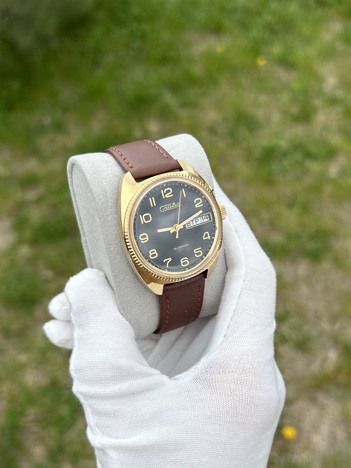 Vintage Vintage Watch Slava USSR Soviet Mechanical 1980s Size ONE SIZE - 6 Thumbnail