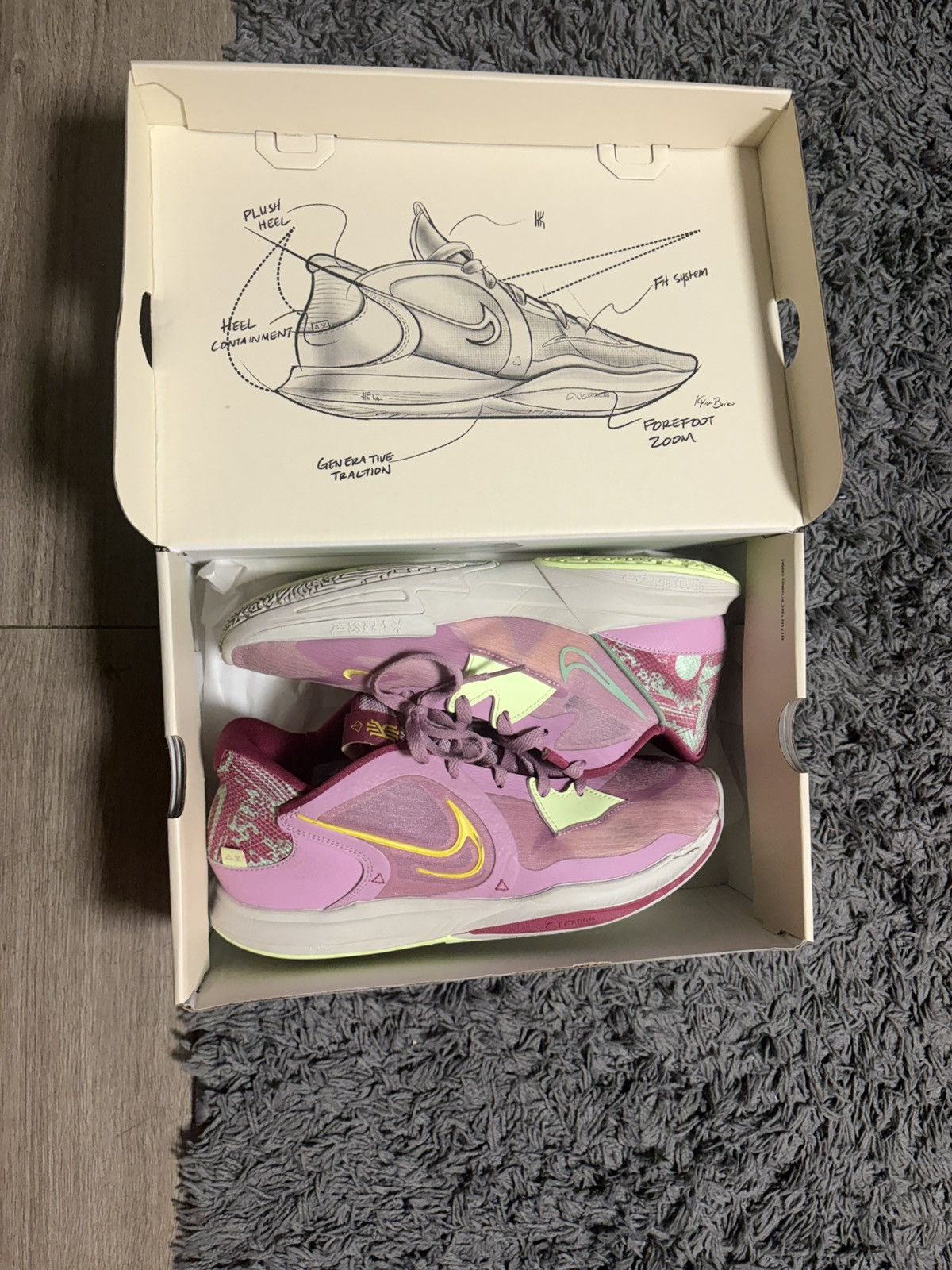 Nike Kyrie 5 Orchid Size US 10.5 / EU 43-44 - 1 Thumbnail