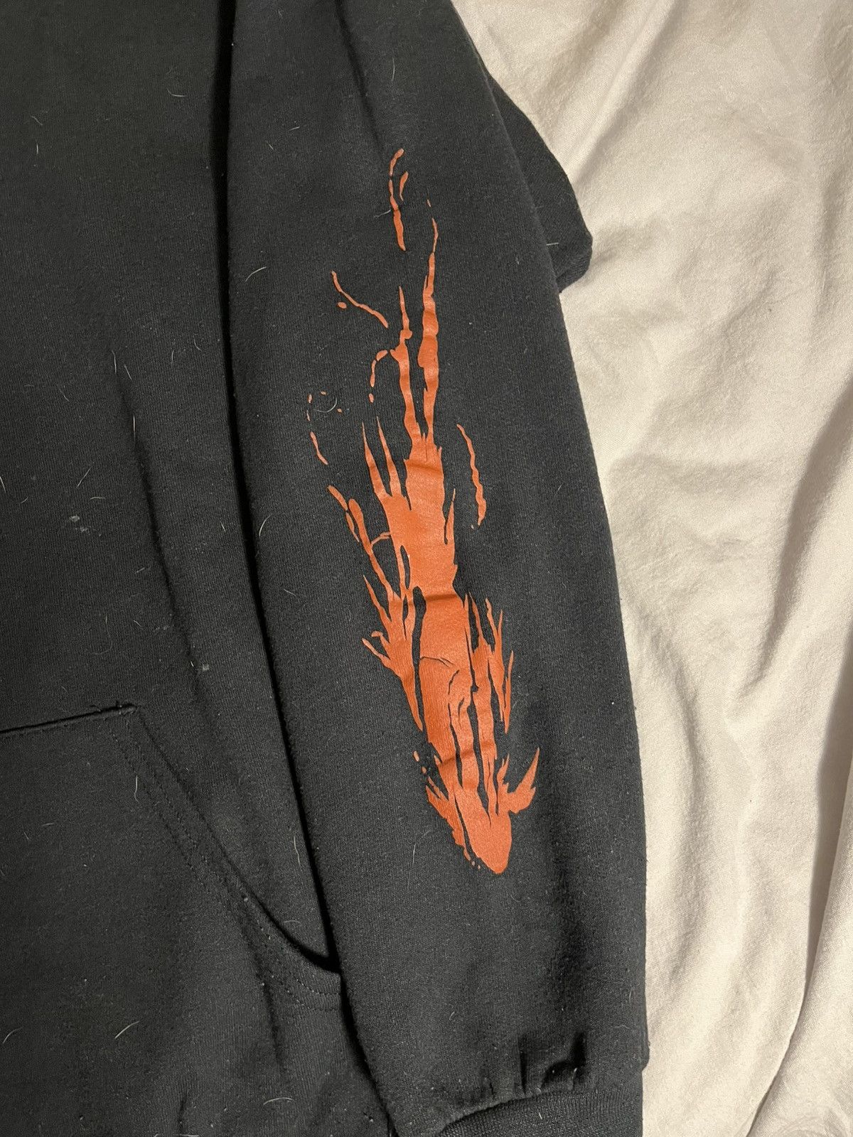 Hot Topic Chainsaw man hoodie black Size US XL / EU 56 / 4 - 4 Thumbnail