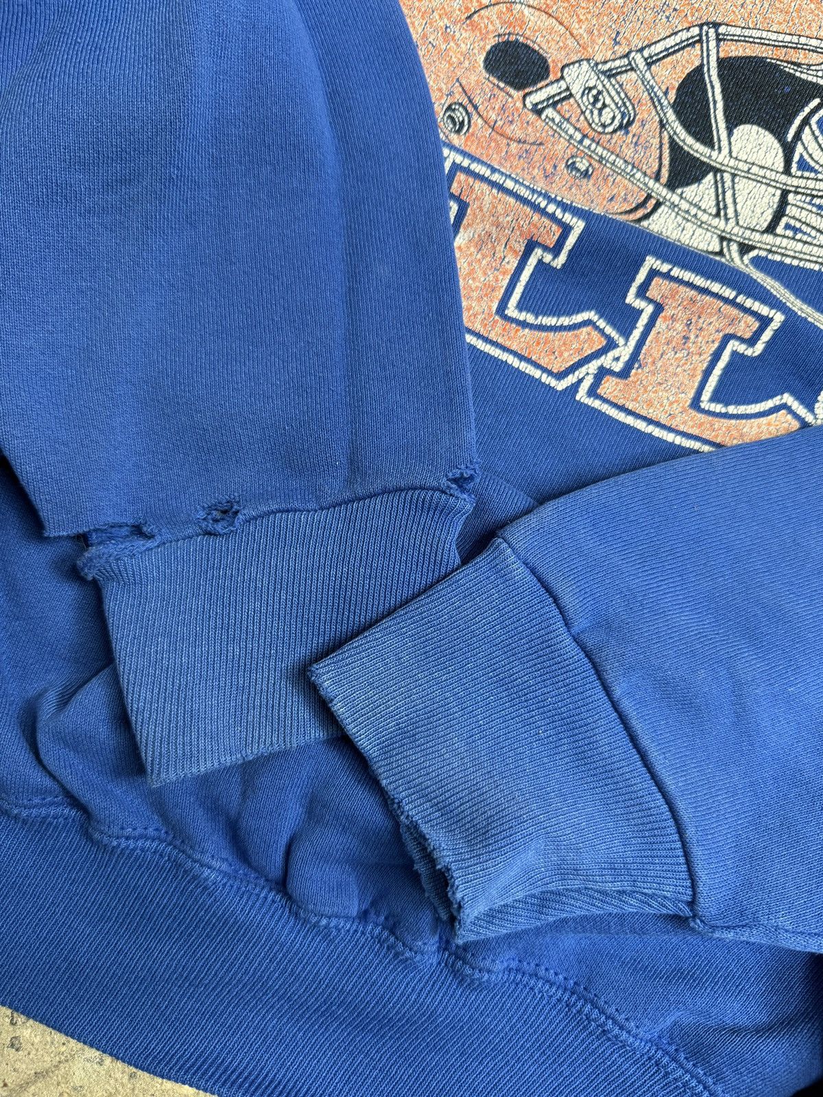 Vintage 1990’s NFL Buffalo Bills Vintage Crewneck Size US L / EU 52-54 / 3 - 4 Thumbnail
