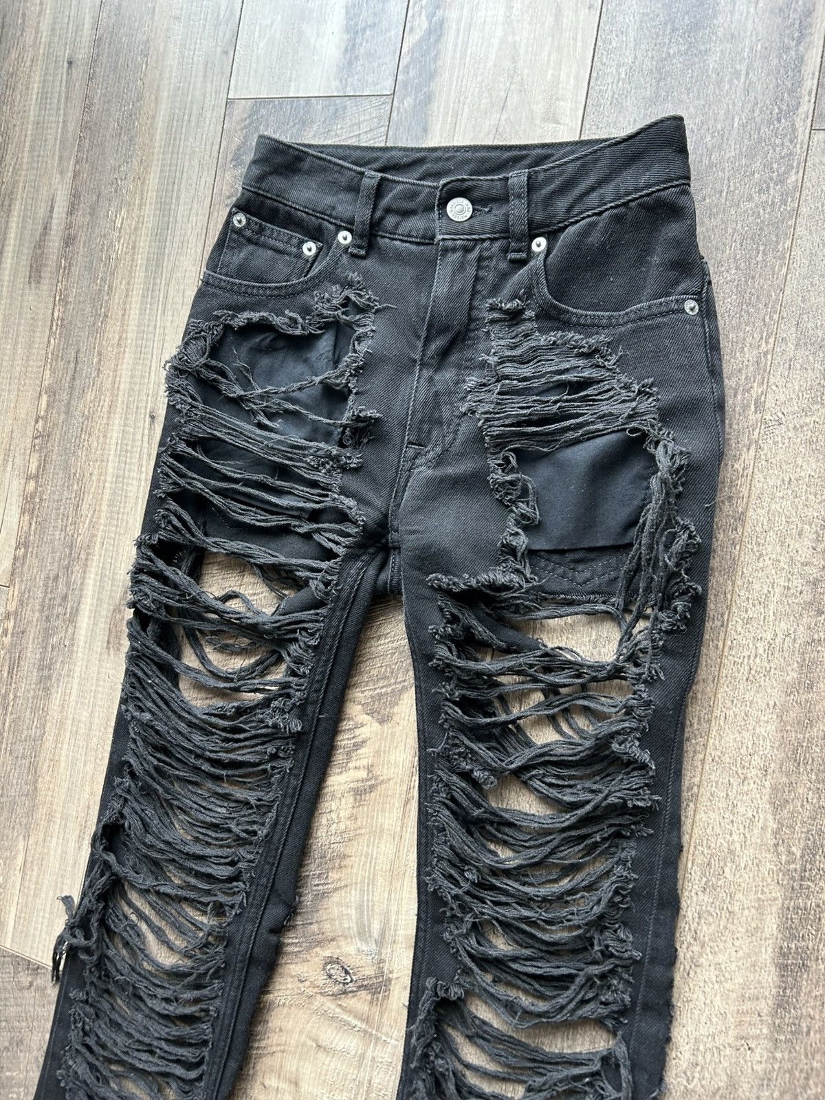 MM6 MM6 maison margiela black distressed jeans Size 24" / US 00 / IT 34 - 2 Thumbnail