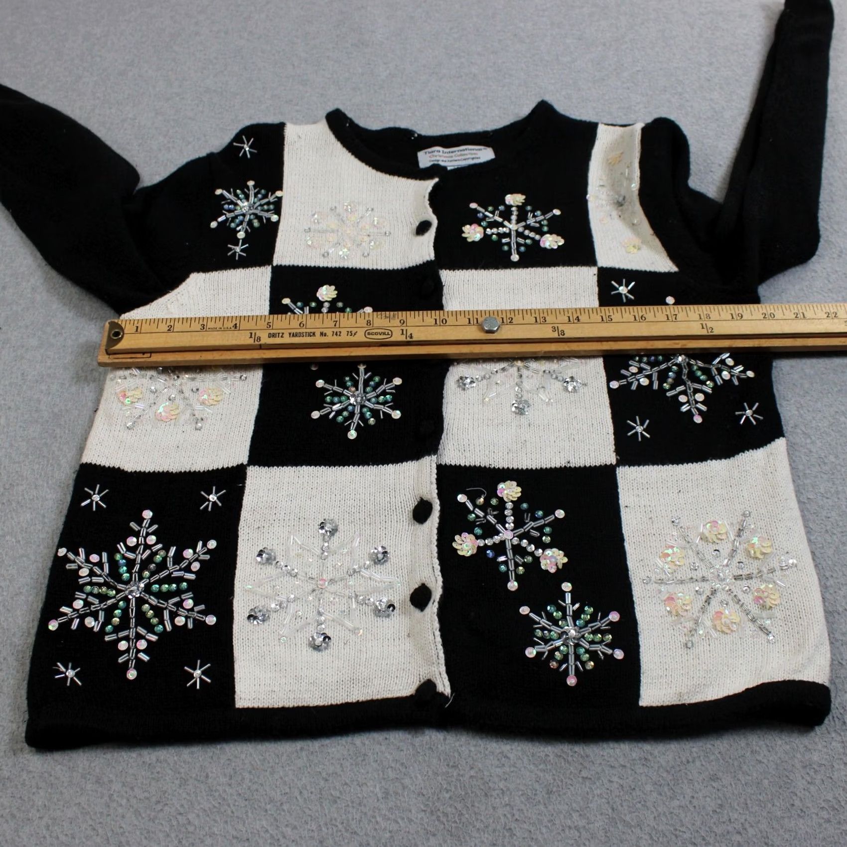Vintage Tiara International Cardigan Sweater Women Medium Black Snowflake Ramie Blend Christmas Size M / US 6-8 / IT 42-44 - 5 Thumbnail