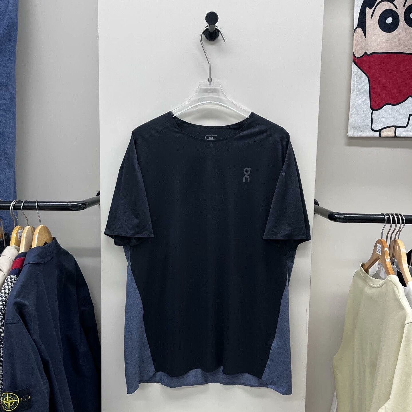 On On Running Multi T-Shirt XXL Men Size US XXL / EU 58 / 5 - 1 Thumbnail