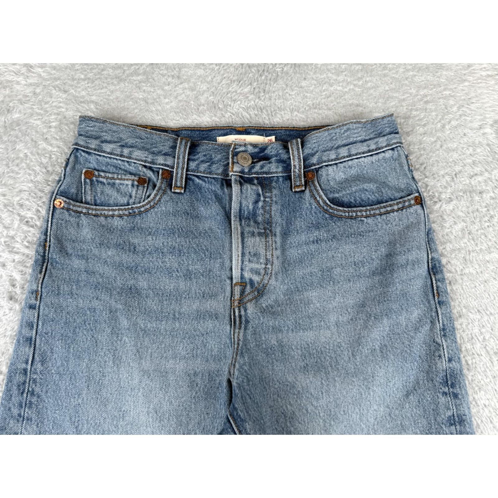 Levi's Levi's Wedgie Fit Jeans Womens 26 Blue Denim Distressed Raw Hem 26x26 Size 26" / US 2 / IT 38 - 4 Thumbnail