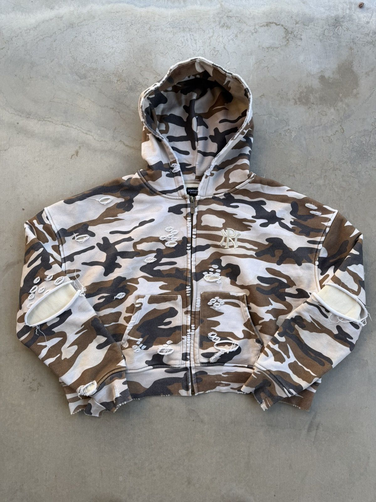 Designer × Other N'oublie Pas Limited Edition Reposado Zip-Up Size