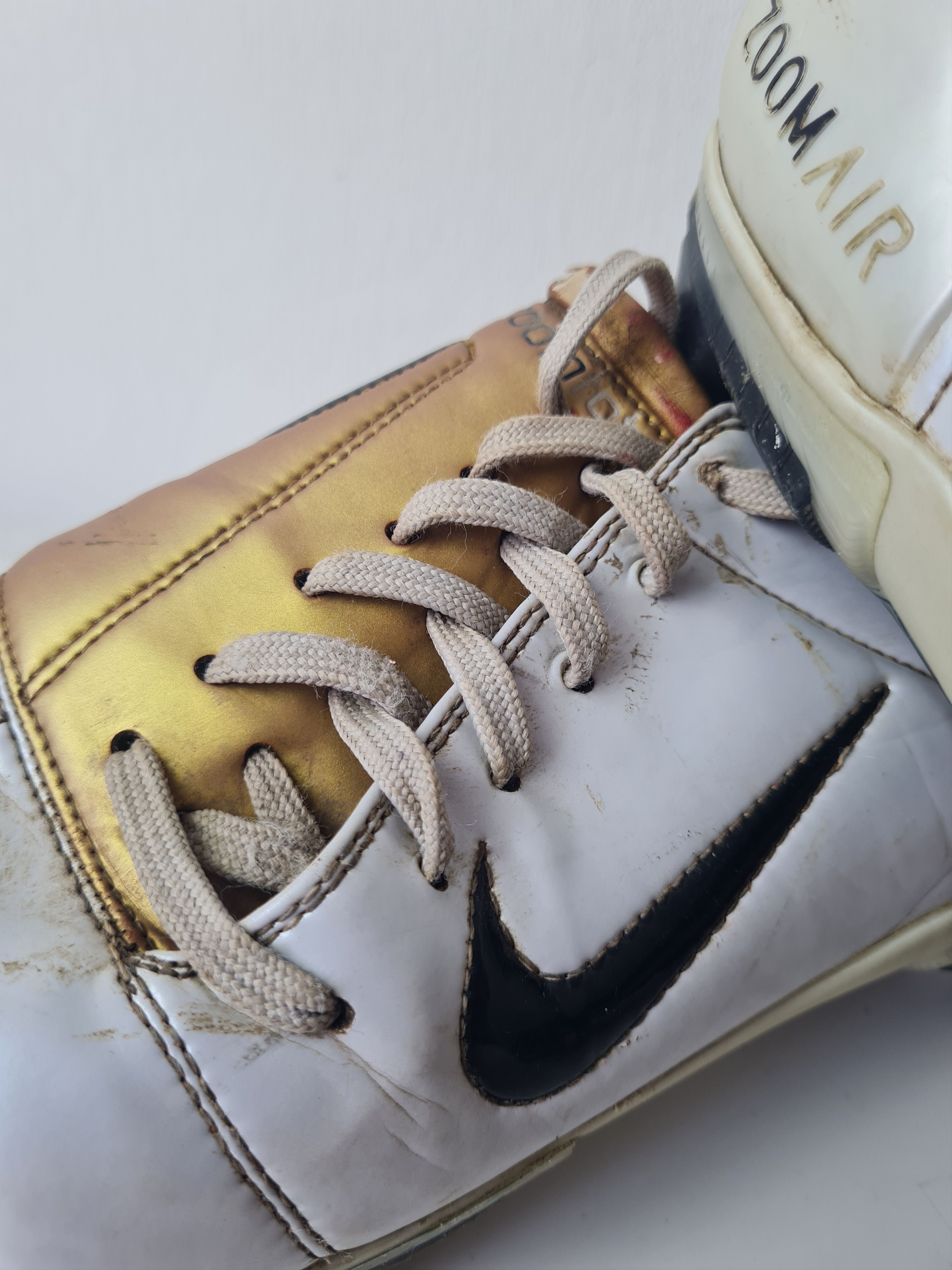 Nike Nike Total90 Air Zoom White Professional Football Boots Size US 12.5 / EU 45-46 - 13 Thumbnail
