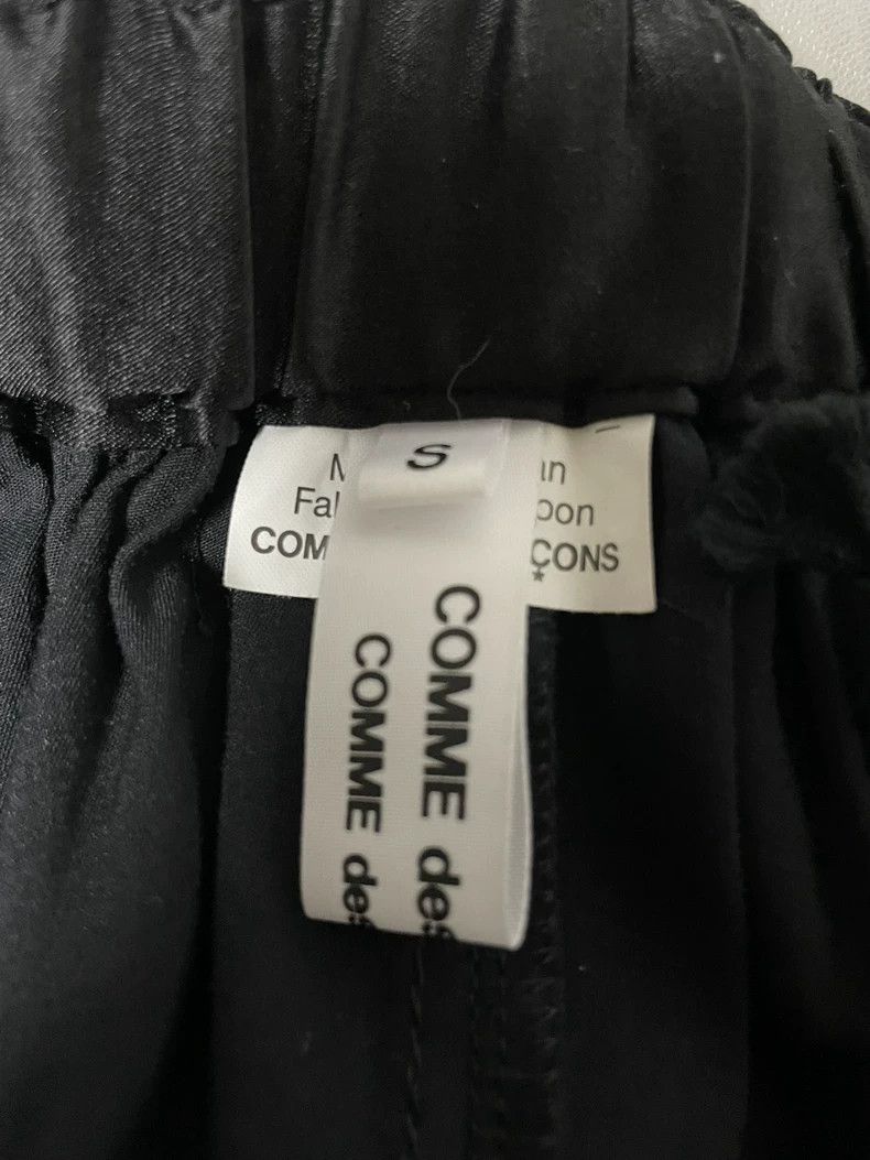 Comme des Garcons Comme Des Garcons size S Glossy silk, carefully pleated he Size 24" / US 00 / IT 34 - 5 Thumbnail