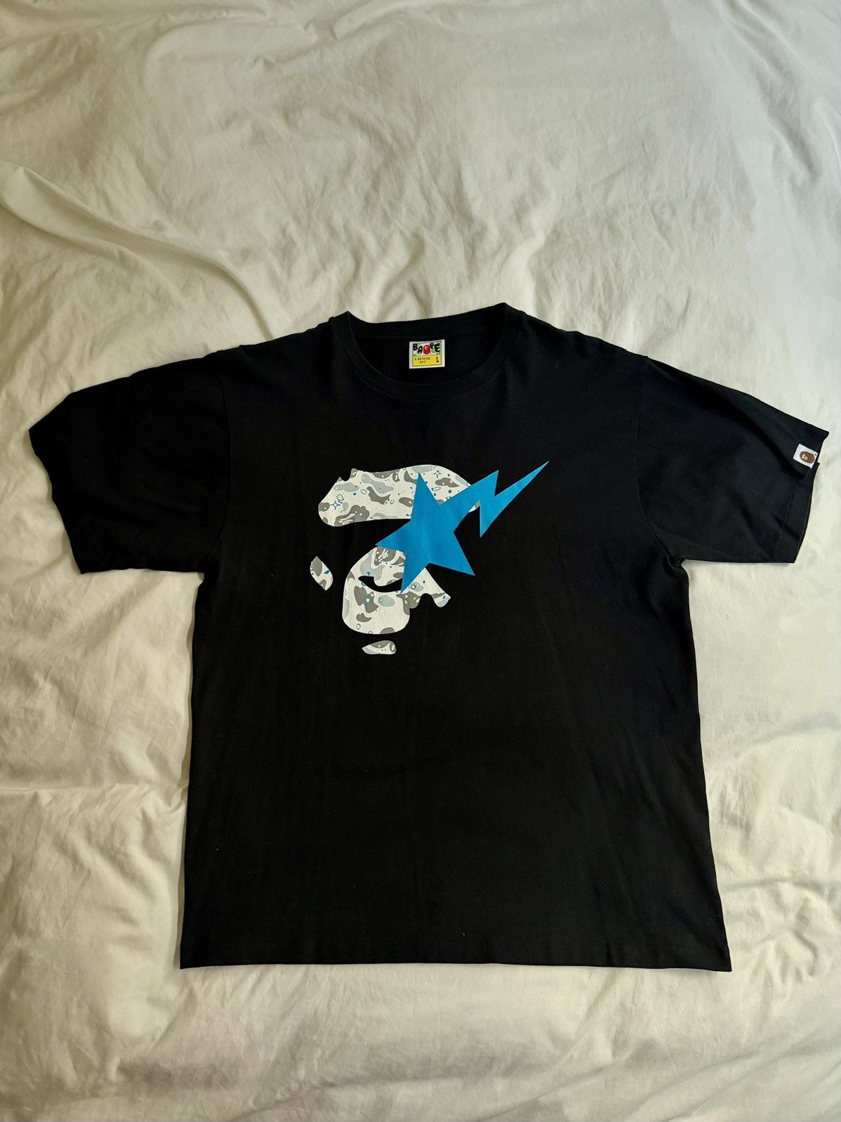 Bape Bape Space Camo Ape Face Bapesta Tee Size US L / EU 52-54 / 3 - 1 Thumbnail