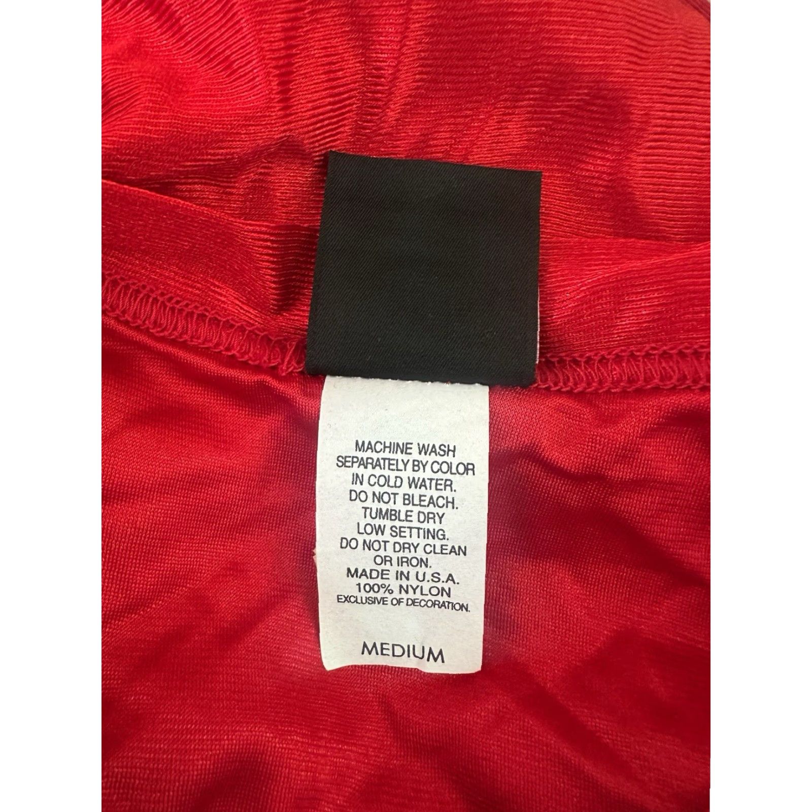 Wilson vintage Wilson dazzle basketball jersey shirt mens M NOS NWT 90s USA red tank jersey athletic 90s Mens Size US M / EU 48-50 / 2 - 5 Thumbnail