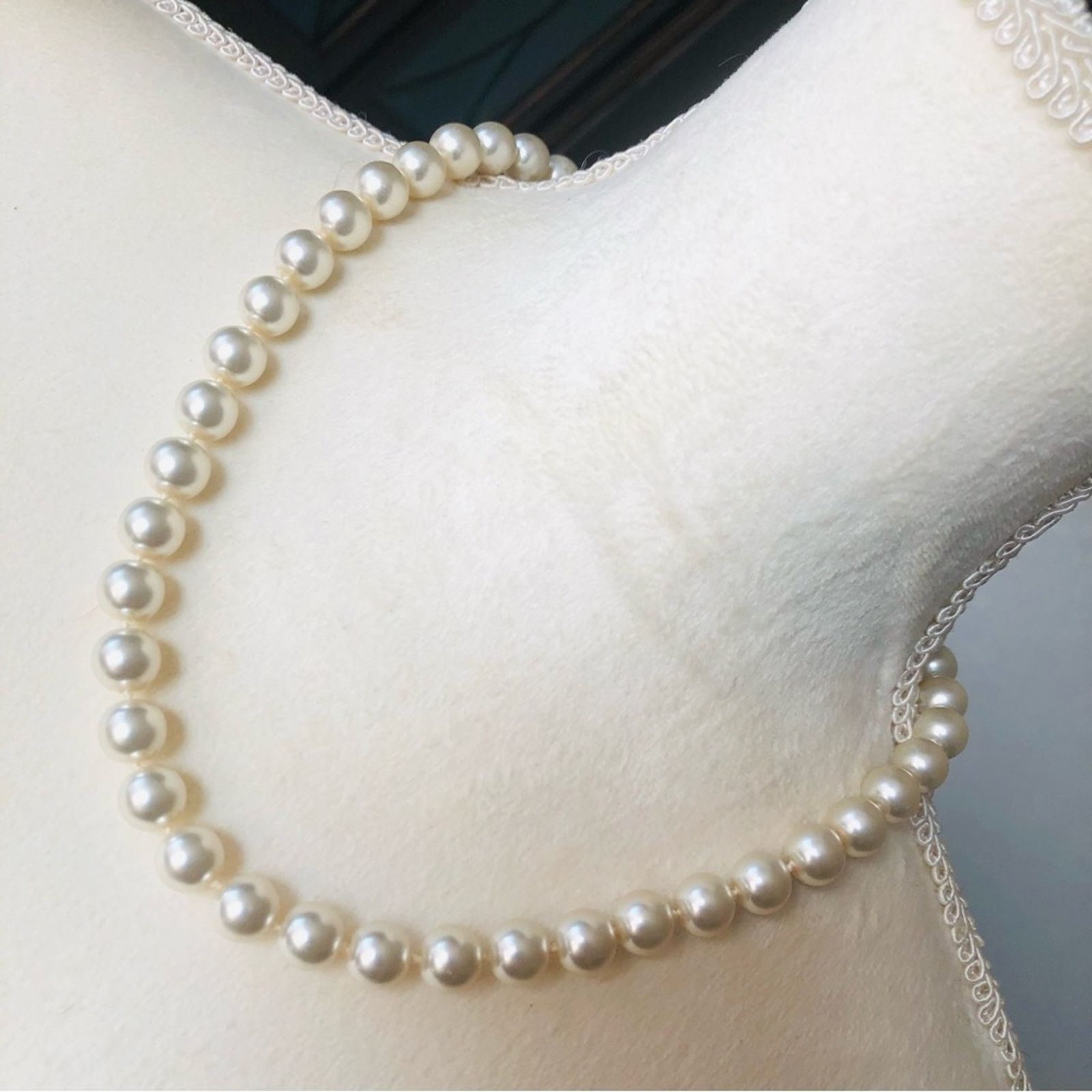 Vintage Vintage cream heavy knotted glass pearl necklace Size ONE SIZE - 1 Thumbnail