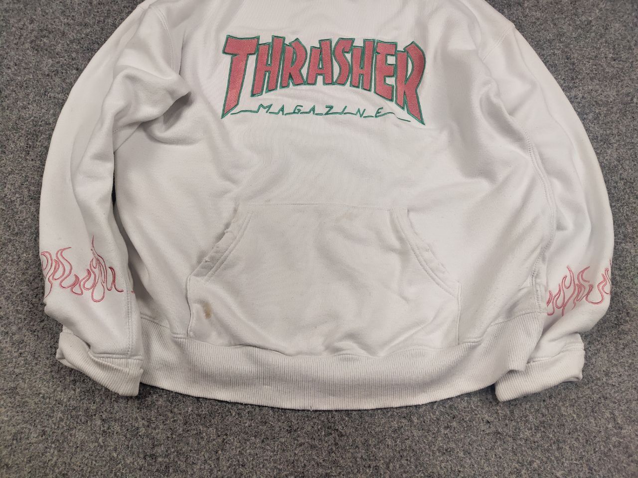 Japanese Brand Jouetie Japan Design x Thrasher logo white distressed Hoodie Size US M / EU 48-50 / 2 - 5 Thumbnail