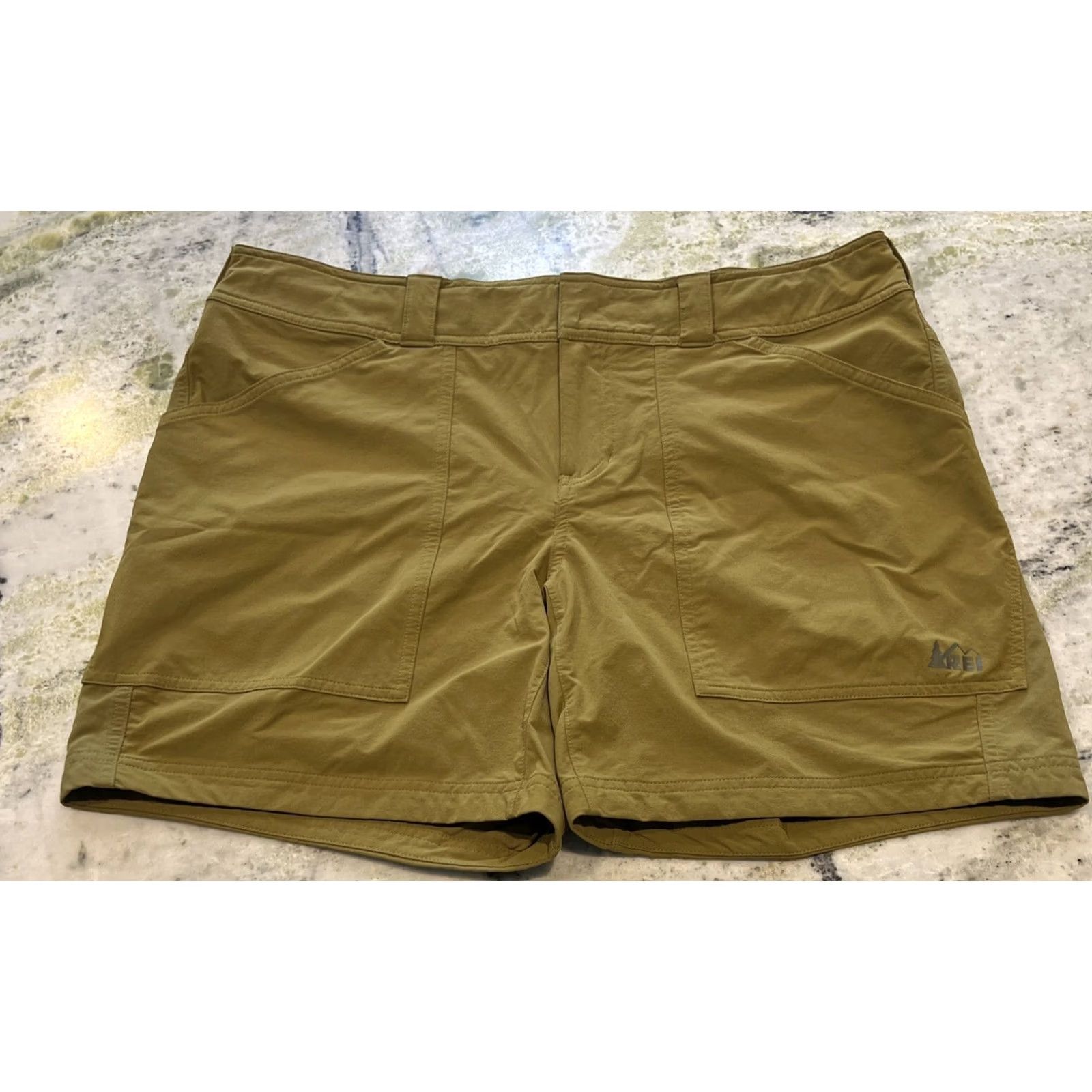 Vintage REI Shorts Women’s Size 16 Green Nylon Spandex Belt Loops 6” Inseam Outdoors Size 38" / US 16 / IT 52 - 2 Thumbnail