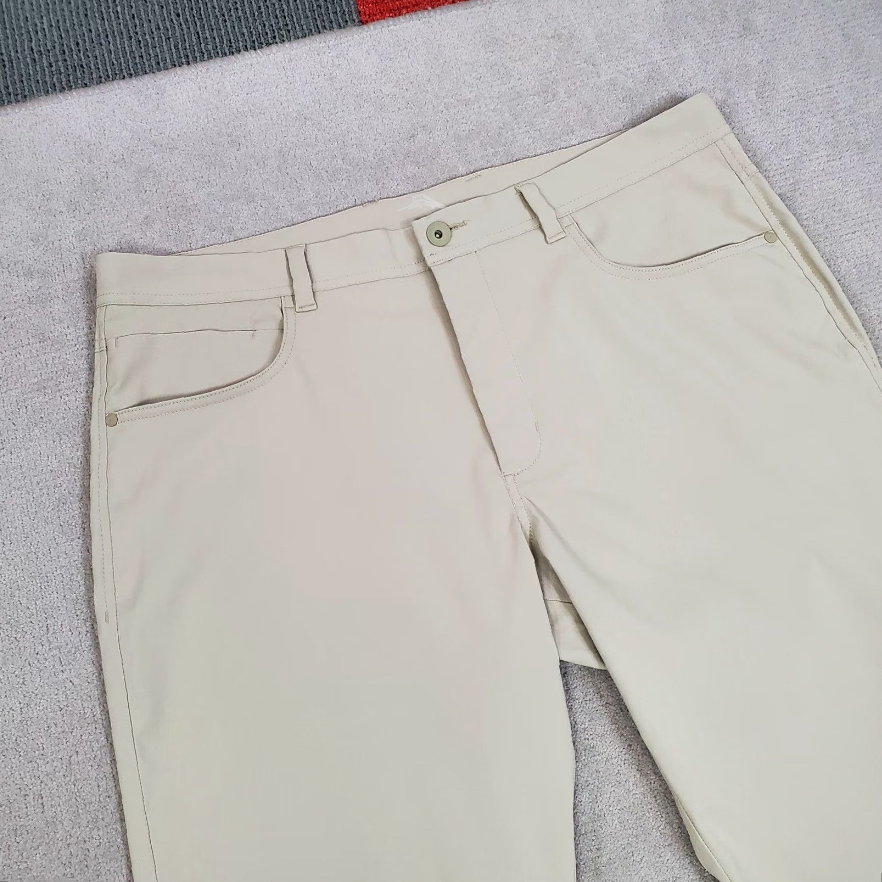 Tommy Bahama Tommy Bahama Pants Mens 38x30 Beige Chino Flat Front Logo Lightweight Polyester Blend Casual Shorts? No, pants. Size US 38 / EU 54 - 2 Thumbnail