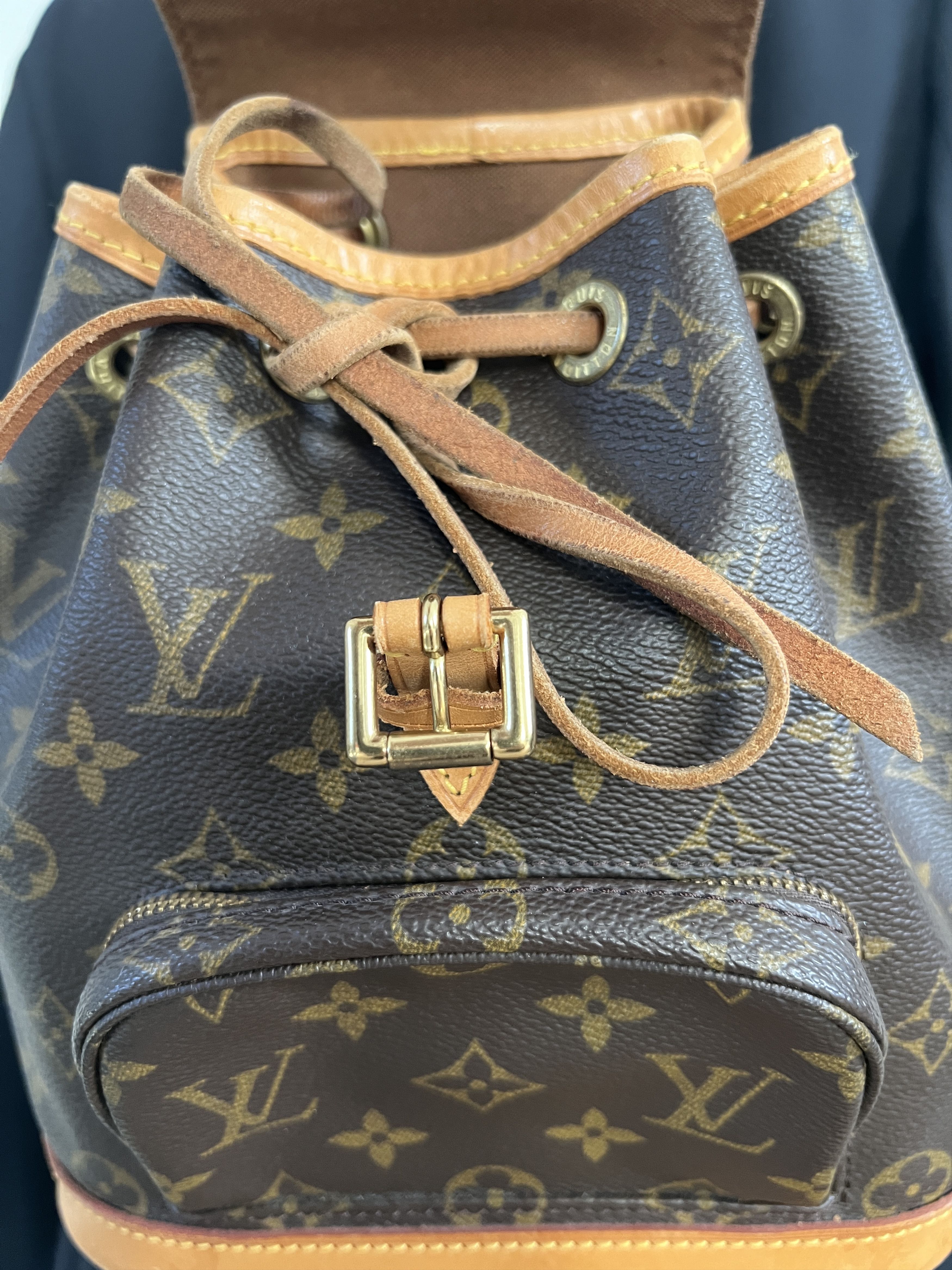 Louis Vuitton MONTSOURIS BAGPACK LOUIS VUITTON Size ONE SIZE - 13 Thumbnail