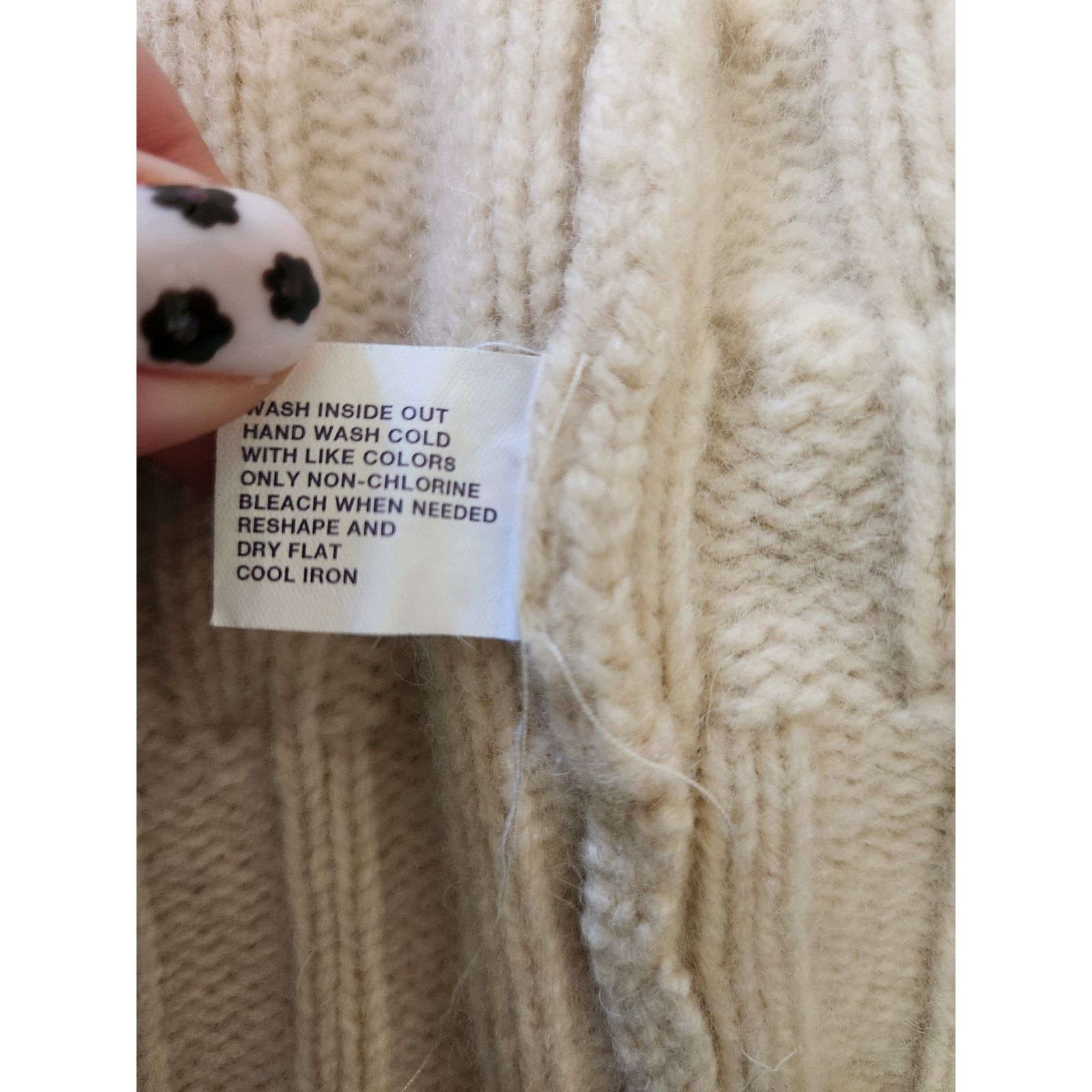Gap Gap Y2k Inspired Lamb's Wool Button Up Sweater-Lg Size L / US 10 / IT 46 - 5 Thumbnail