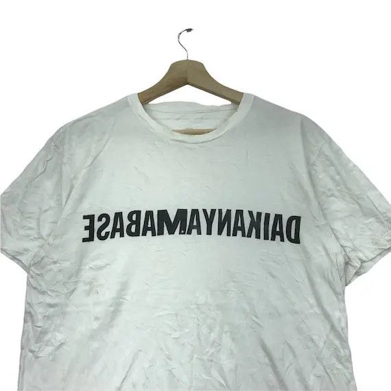 Japanese Brand Vtg DAIKANYAMA BASE JAPAN Designer Mirror Logo Tee Shirt Size US S / EU 44-46 / 1 - 3 Thumbnail