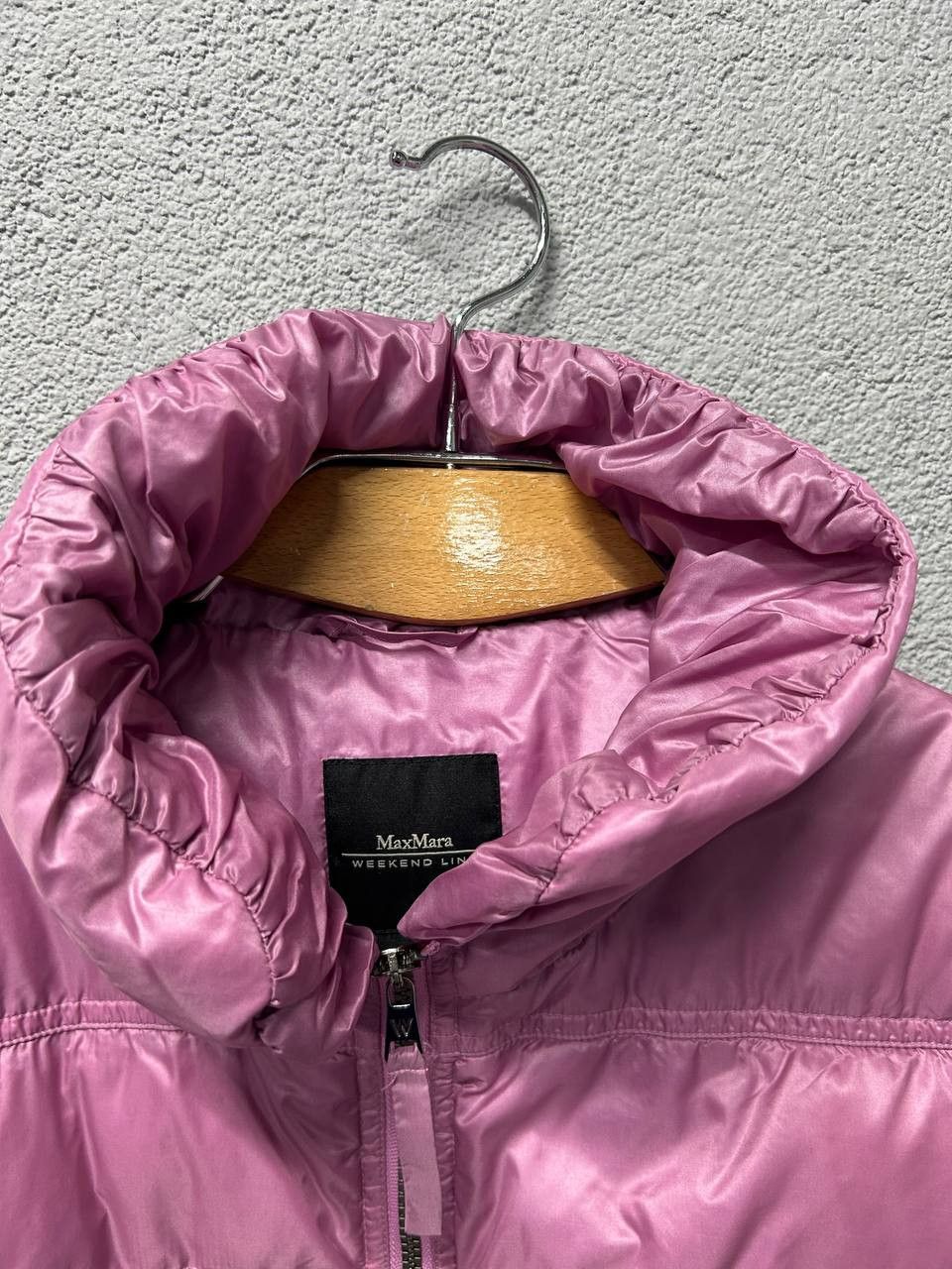 Max Mara Max Mara Weekend line womens down jacket size US 10 / M Size M / US 6-8 / IT 42-44 - 9 Thumbnail