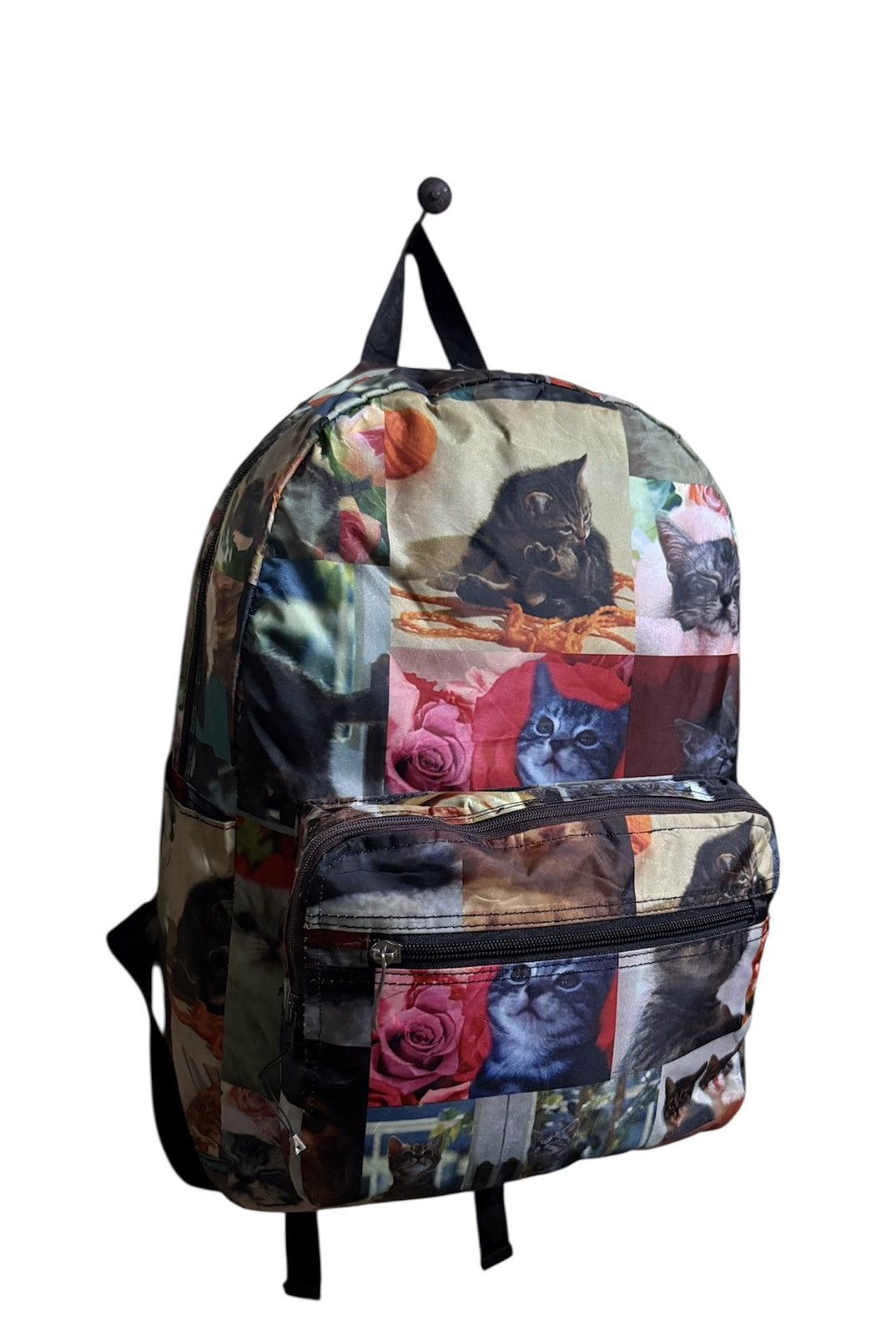 Japanese Brand Bagpack Featuring a Collage Print Of Cat Photos pink Roses Size ONE SIZE - 2 Thumbnail