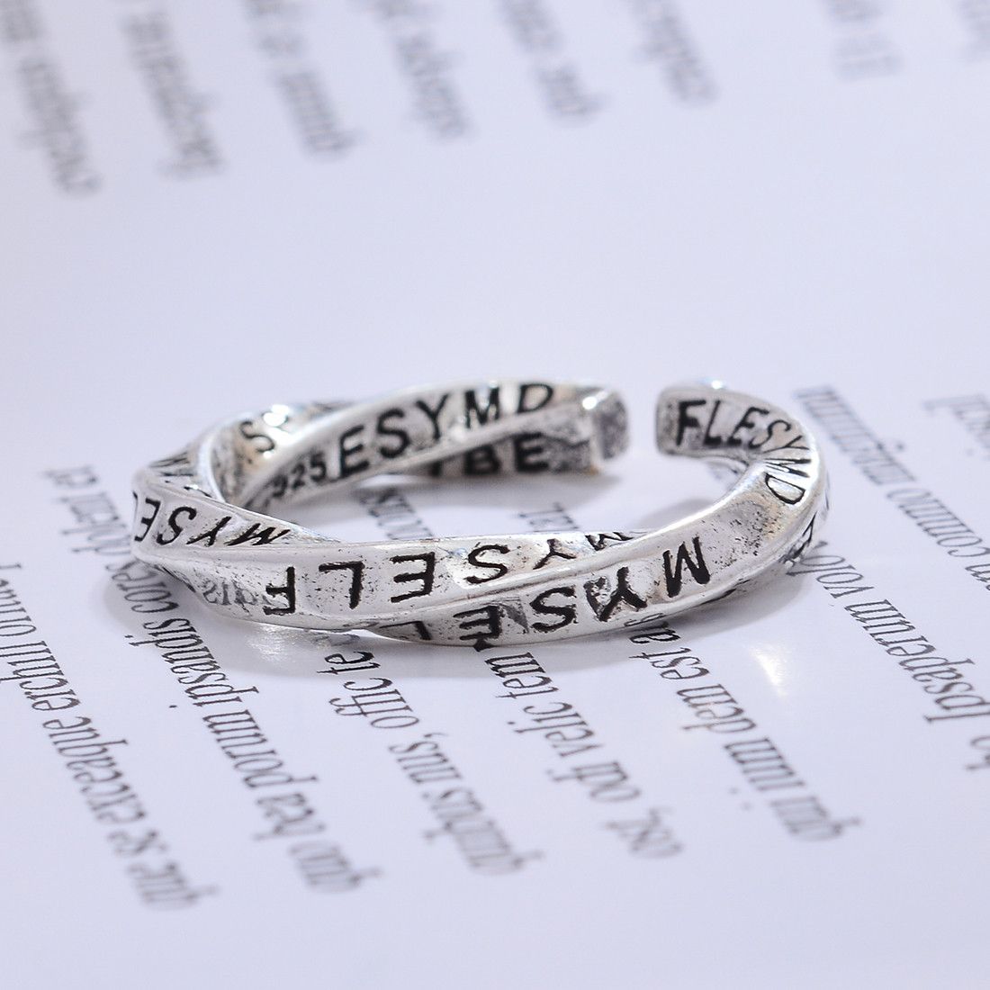 Jewelry × Vintage Resizable Retro Mobius Strip Letter Carving Ring Size ONE SIZE - 1 Thumbnail