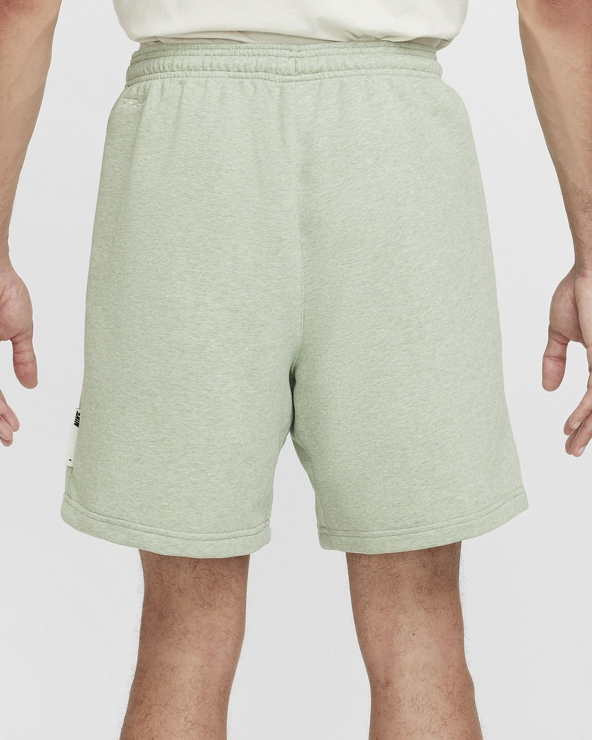 Nike Nike Standard Issue Green Basketball Dri-FIT Sweat Short Size US 32 / EU 48 - 3 Thumbnail