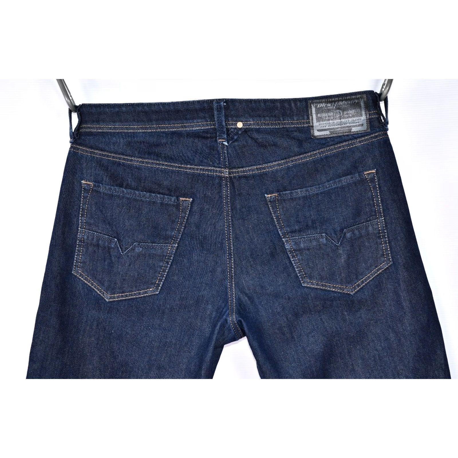 Diesel DIESEL LARKLEE-BEEX 084LNH_STRETCH REGULAR TAPERED JEANS W34/L30 Blue Mens Regular Jeans Size US 34 / EU 50 - 3 Thumbnail