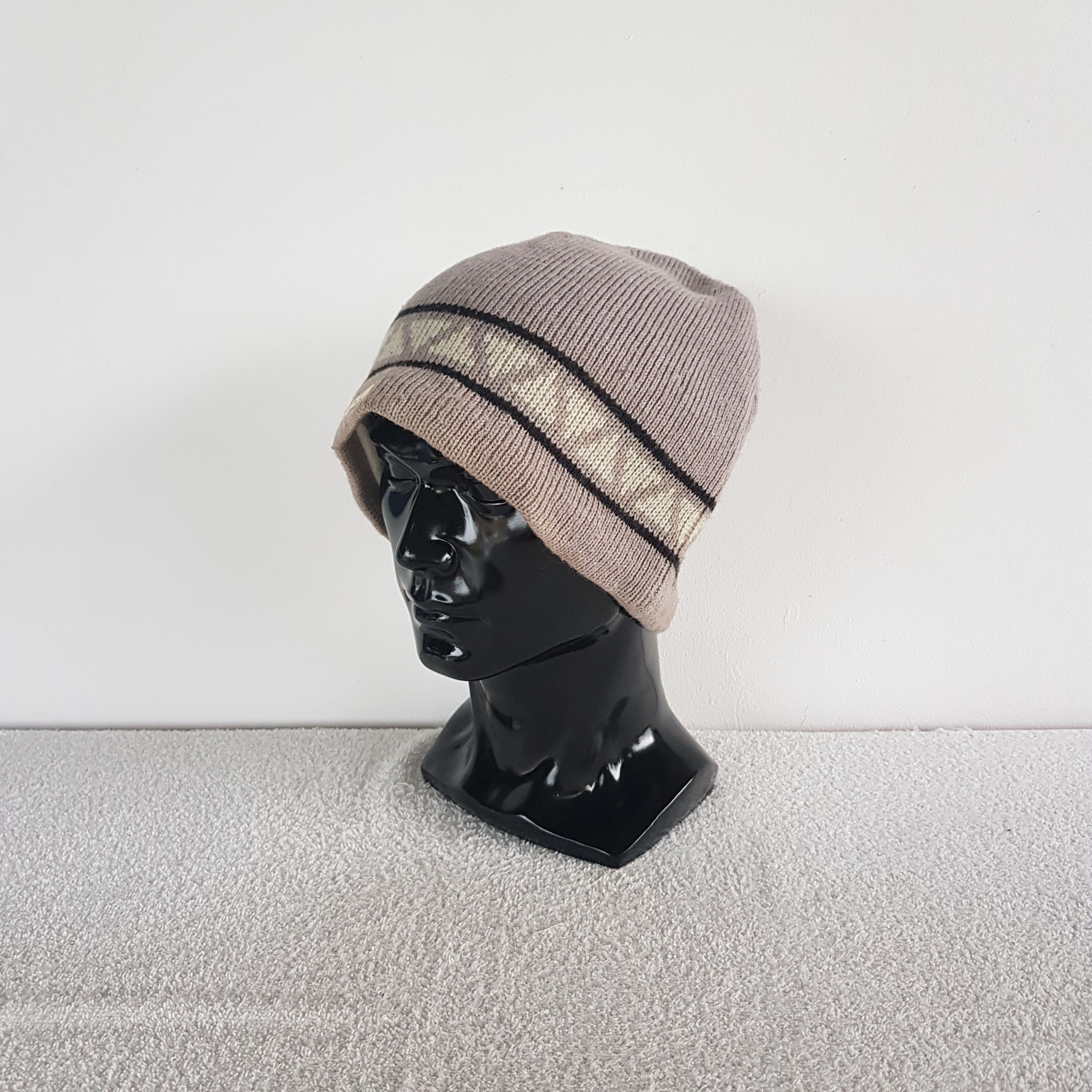 Japanese Brand Vintage SOS Beanie Knitted Snow Caps Ski Hats. Size ONE SIZE - 1 Thumbnail
