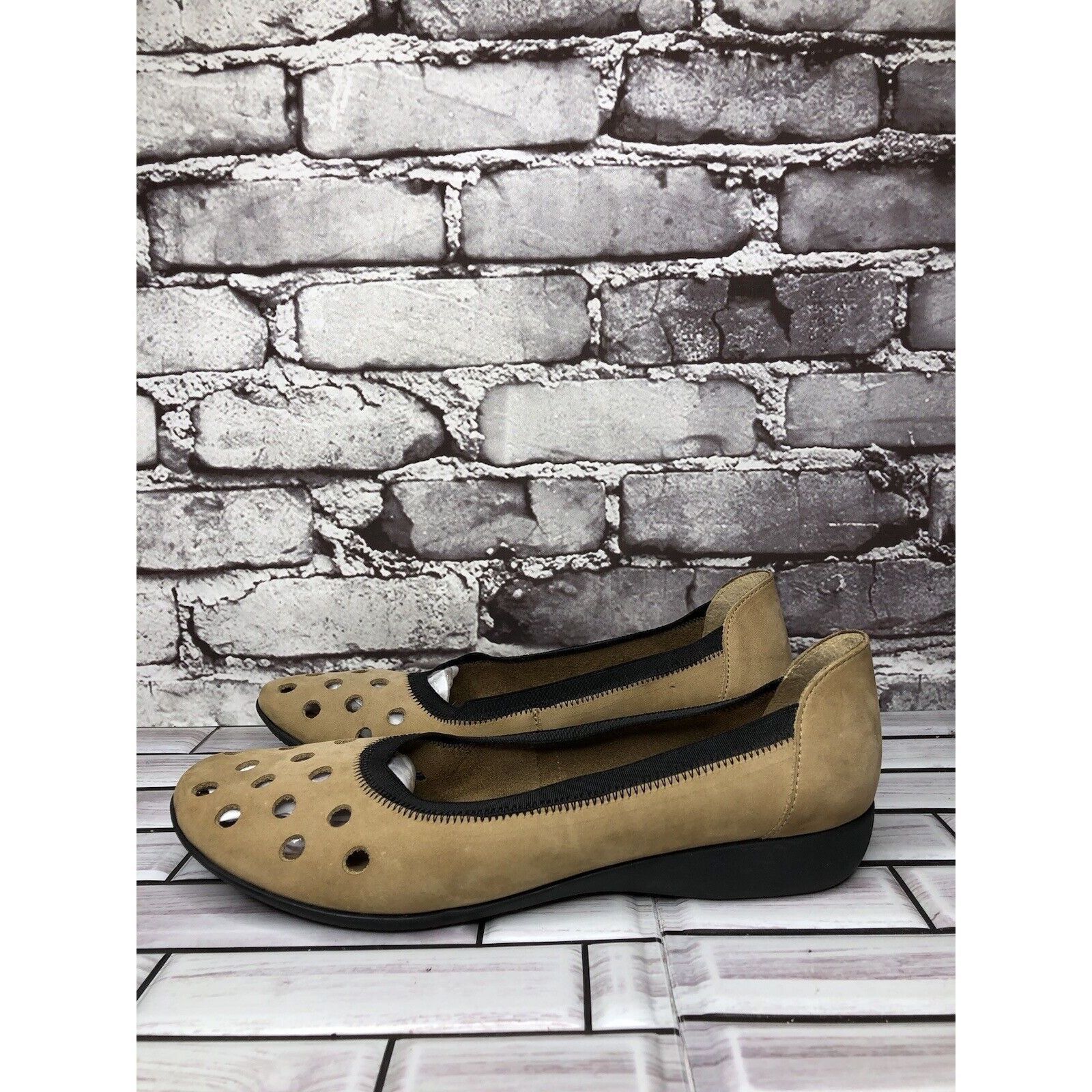 Other Aquitaine Brown Leather Perforated Ballet Flats Round Toe Sh Size US 9 / IT 39 - 11 Thumbnail