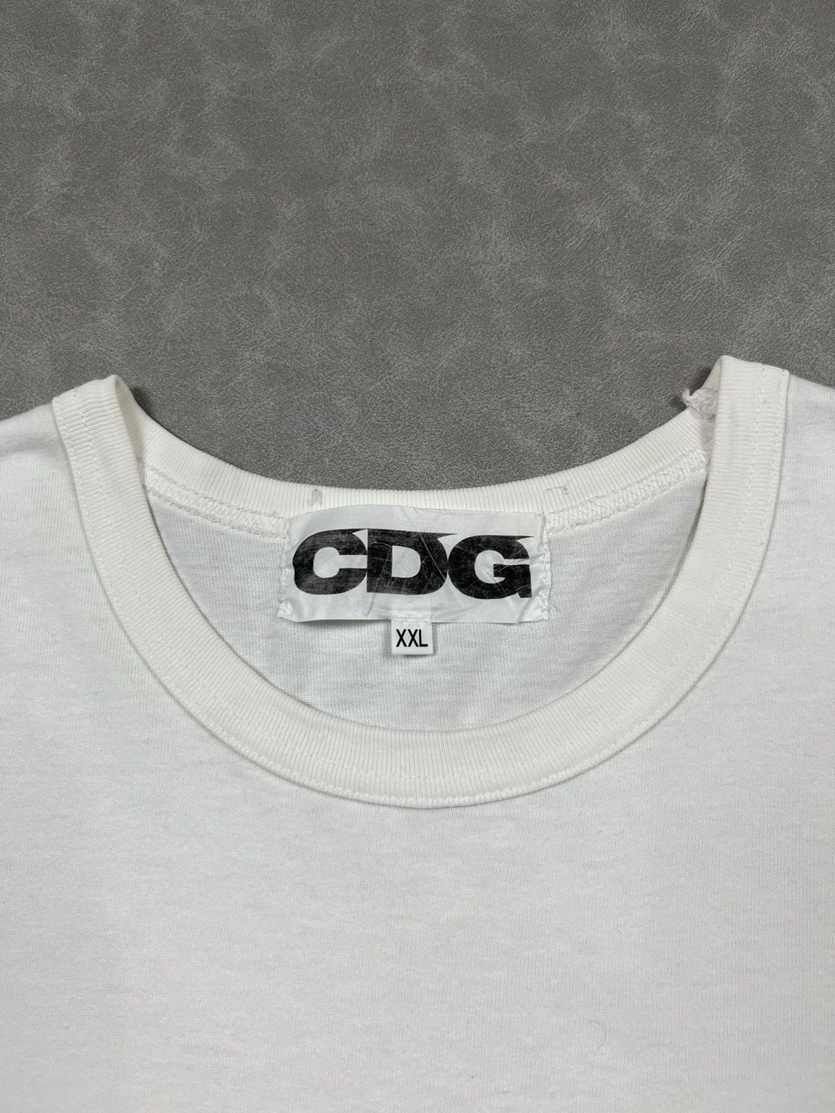 Comme des Garcons Comme Des Garcons big logo tee Size US L / EU 52-54 / 3 - 3 Thumbnail