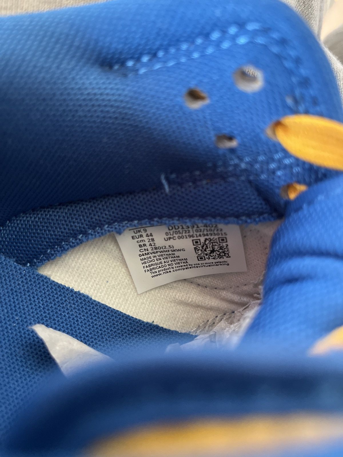 Nike Nike dunk low ucla Size US 10 / EU 43 - 3 Thumbnail