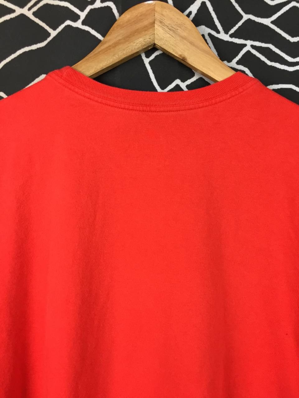 Nike Nike Sportswear Make It Hot Dragon Swoosh Logo Tee Size US XL / EU 56 / 4 - 9 Thumbnail