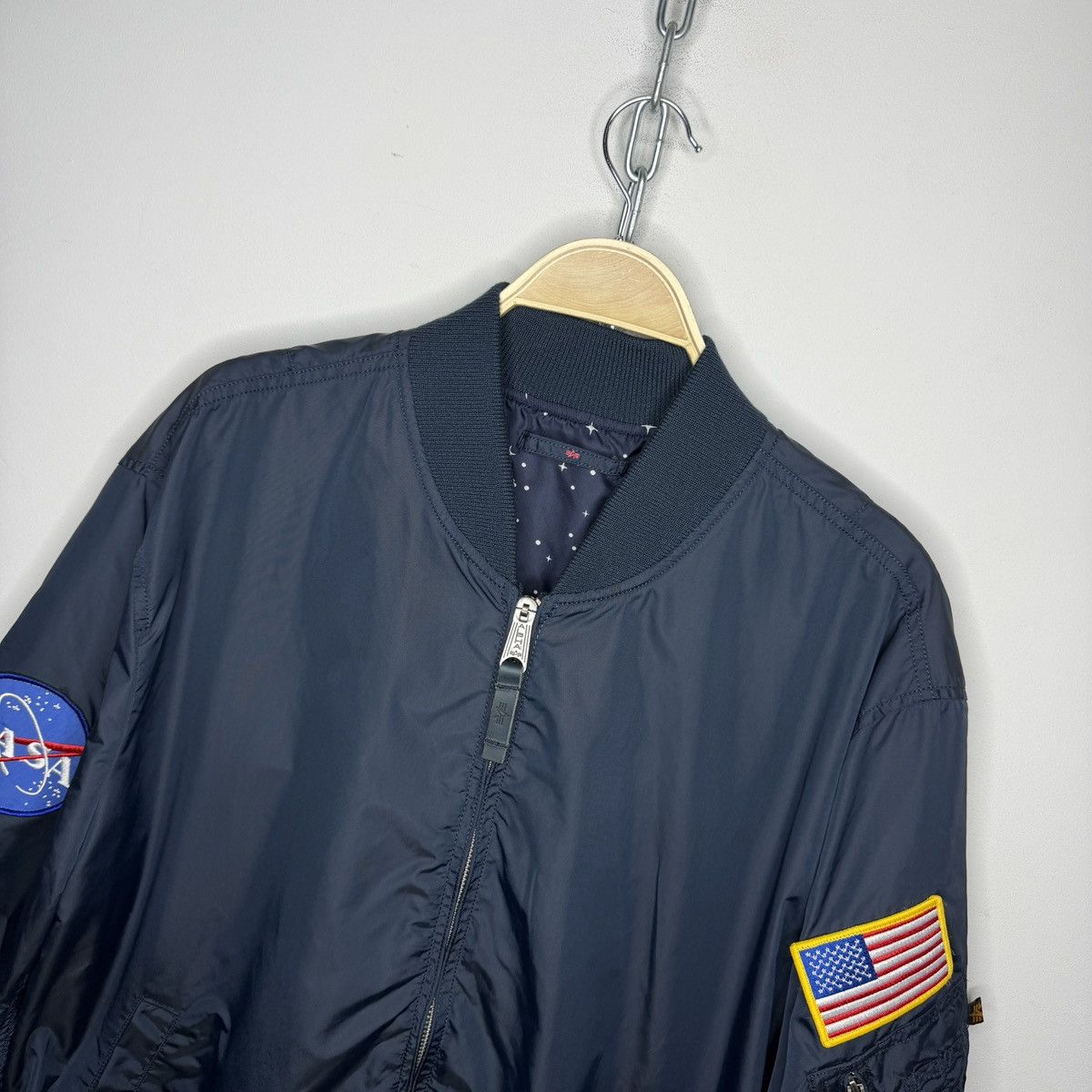 Alpha Industries Alpha Industries Nasa Ma-1 Bomber Jacket Size US XL / EU 56 / 4 - 4 Thumbnail