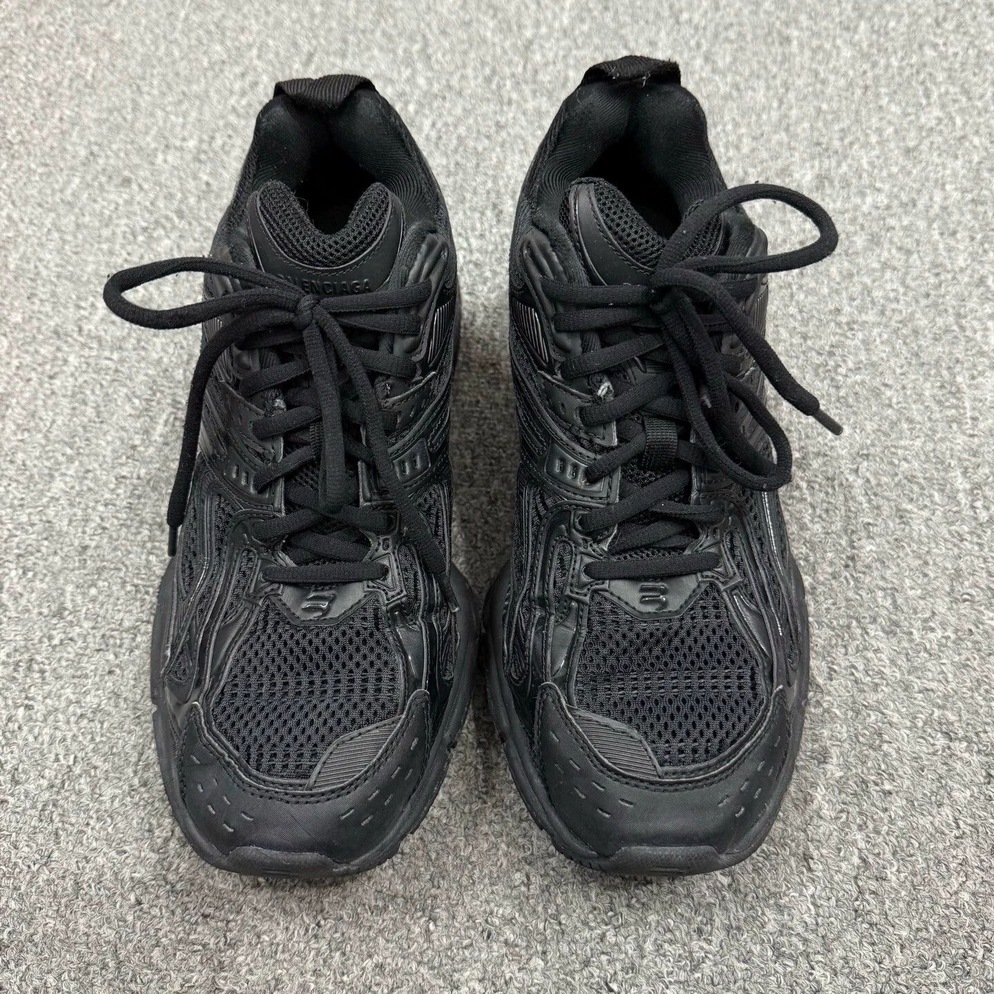 Balenciaga xpander black trainers 39