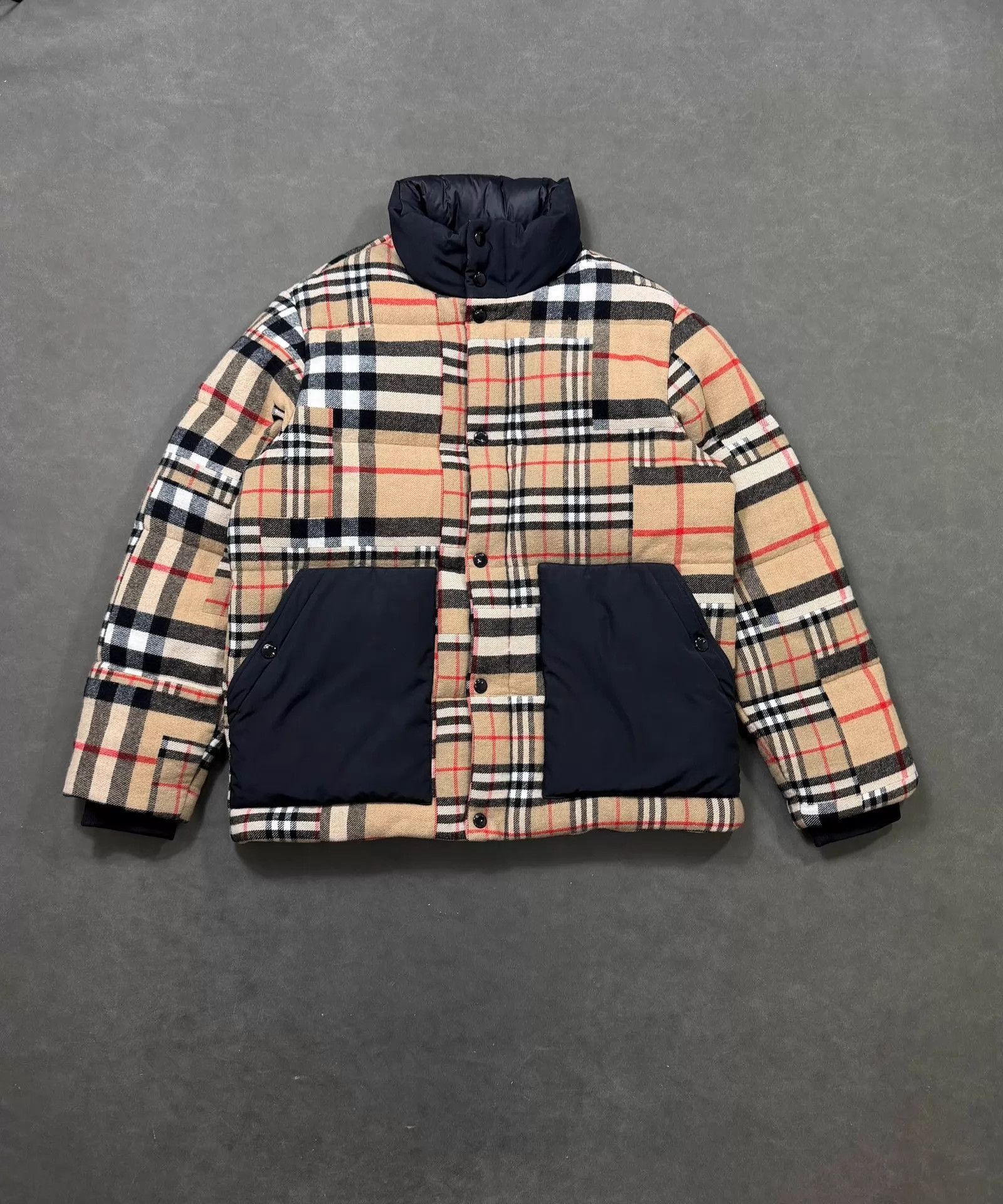 Burberry Plaid Quilted Patchwork Jacket with High Collar Size US M / EU 48-50 / 2 - 1 Thumbnail