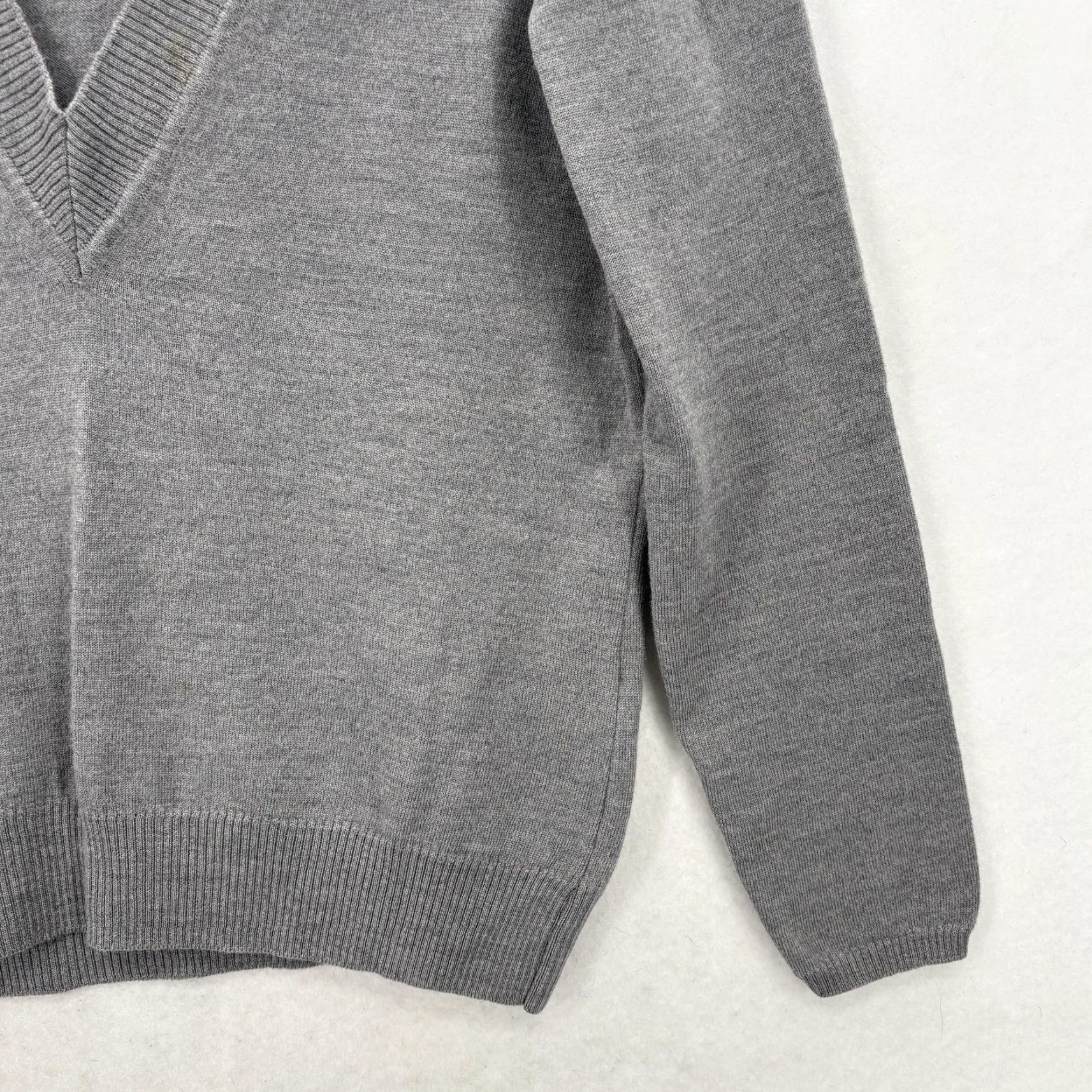 Talbots Talbots Sweater Womens Large Gray 100% Merino Wool V-Neck Knit Pullover Italy Size L / US 10 / IT 46 - 3 Thumbnail